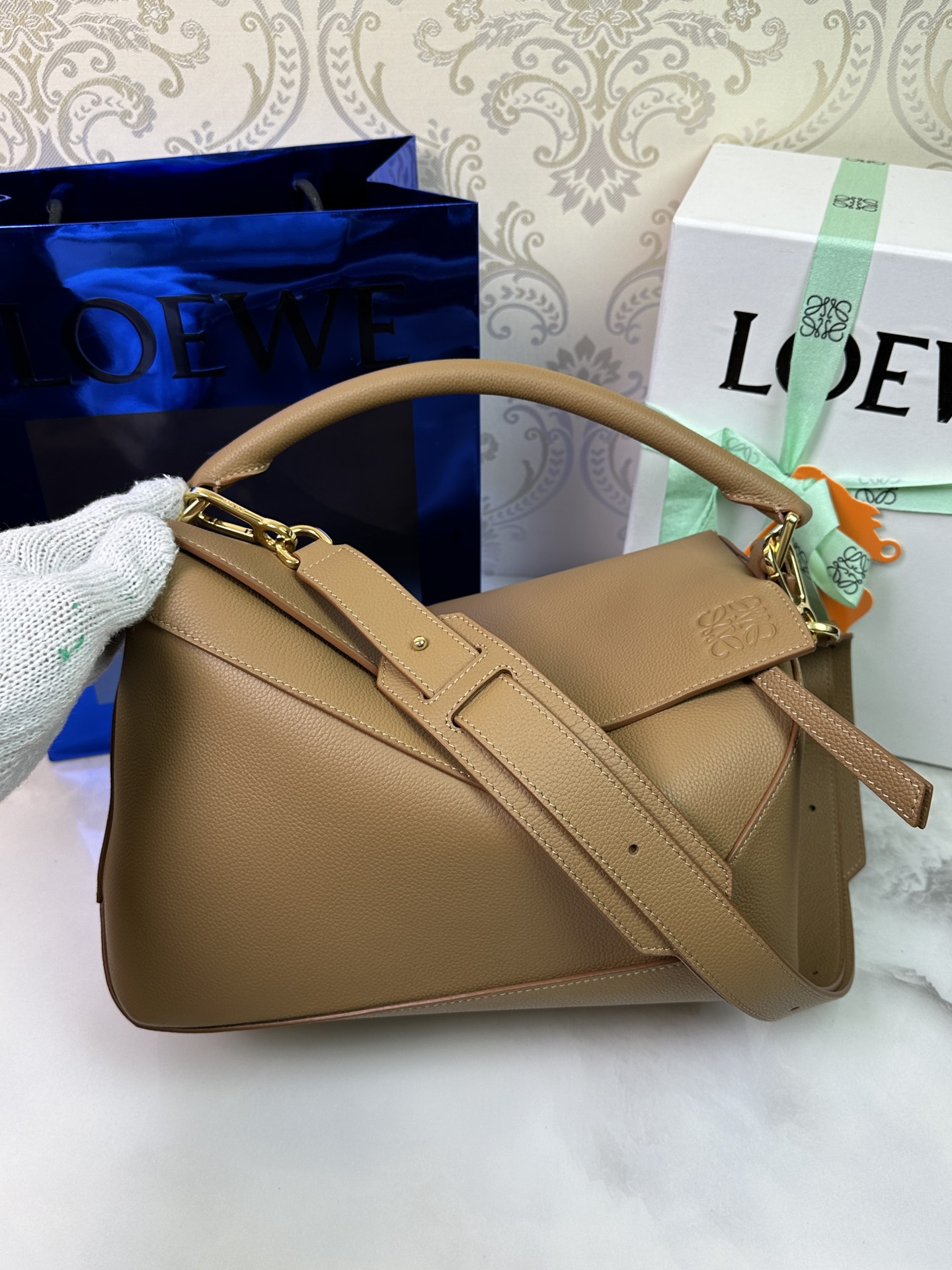 LOEWE Nouveau Puzzle Edge 𝟐𝟗 taille moyenne - qualité supérieure
