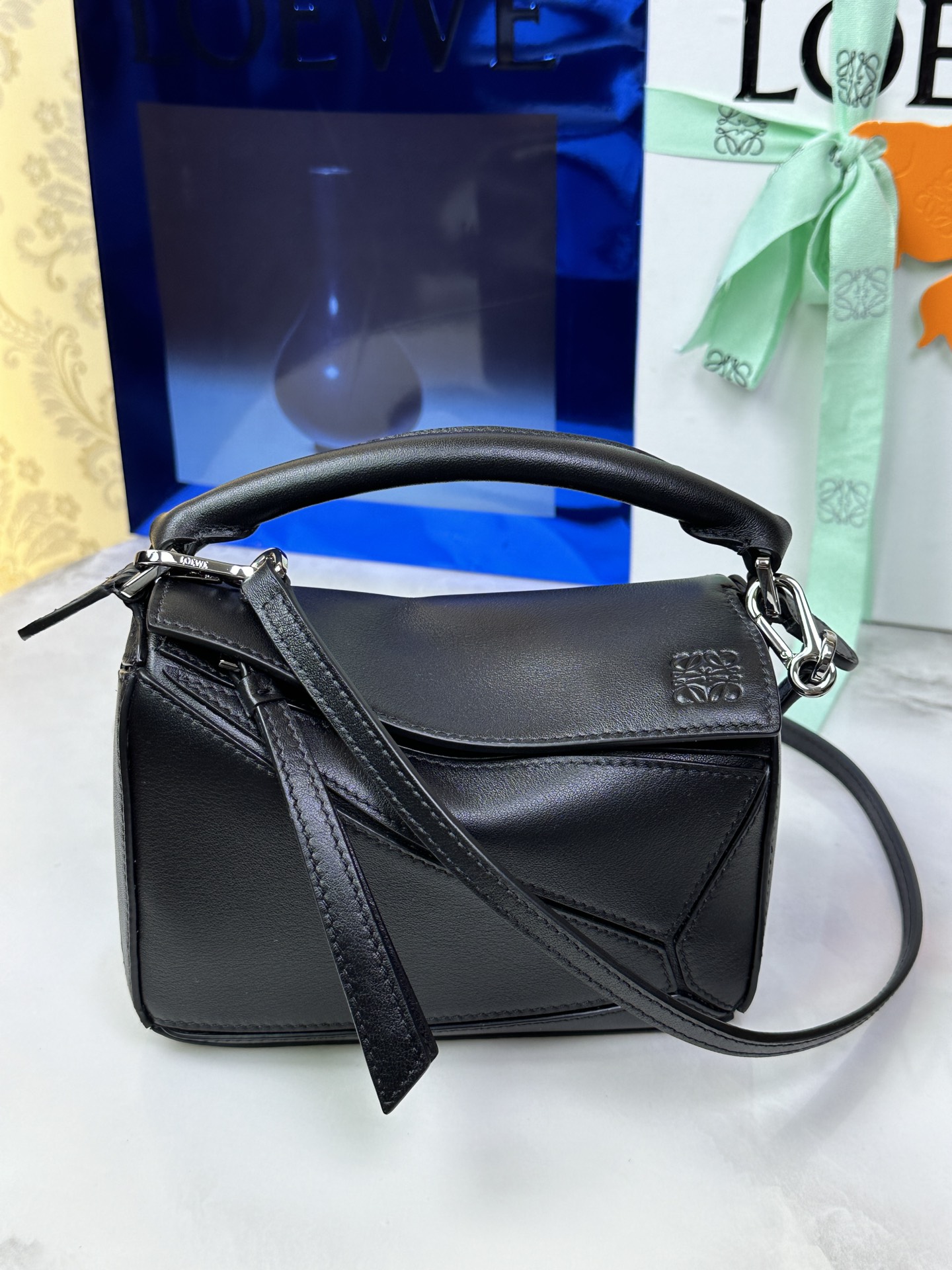 LOEWE Classic Mini Puzzle 𝟏𝟖 - Qualité Supérieure