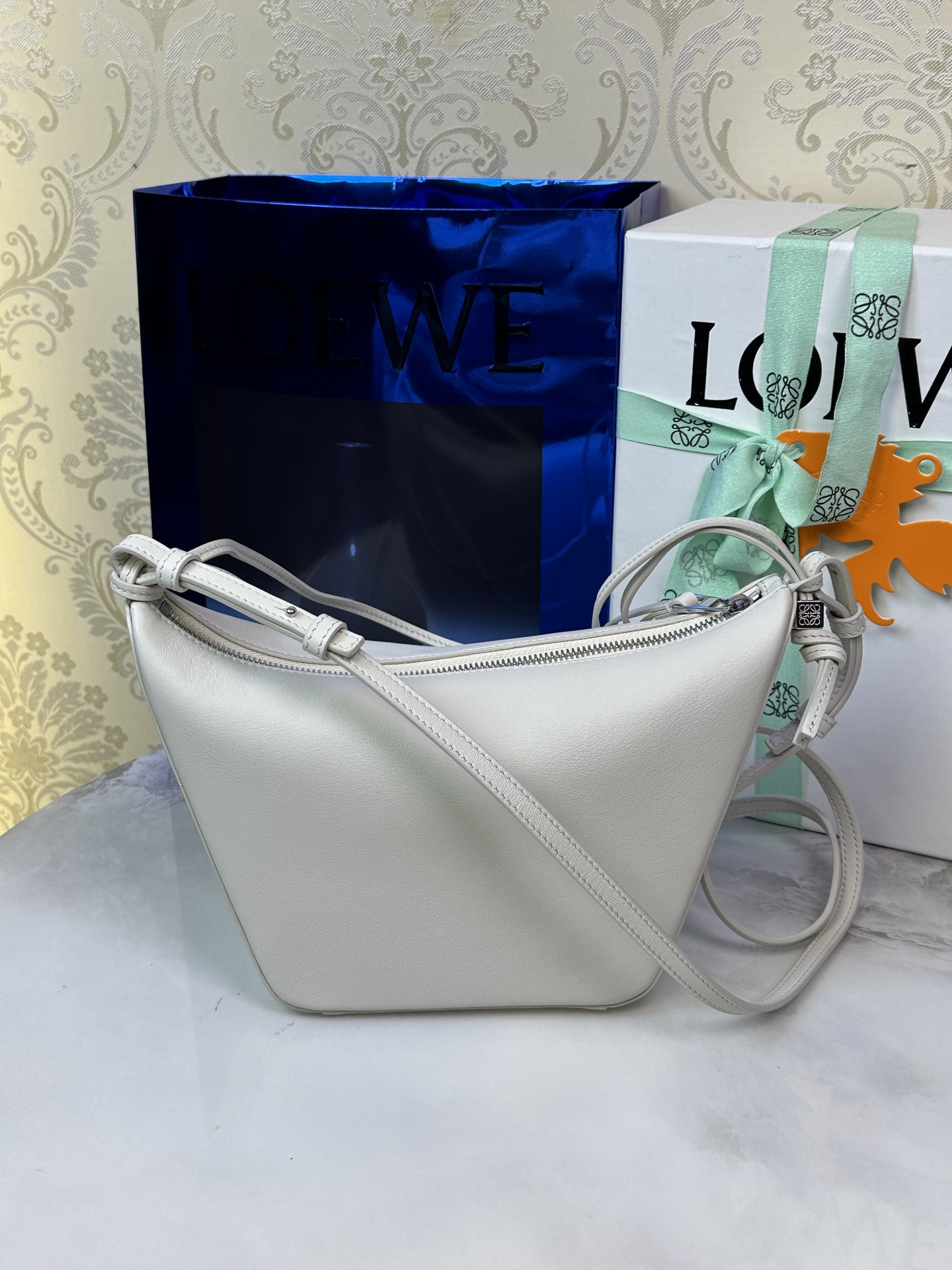 Sac LOEWE Hammock Hobo en cuir - Qualité supérieure