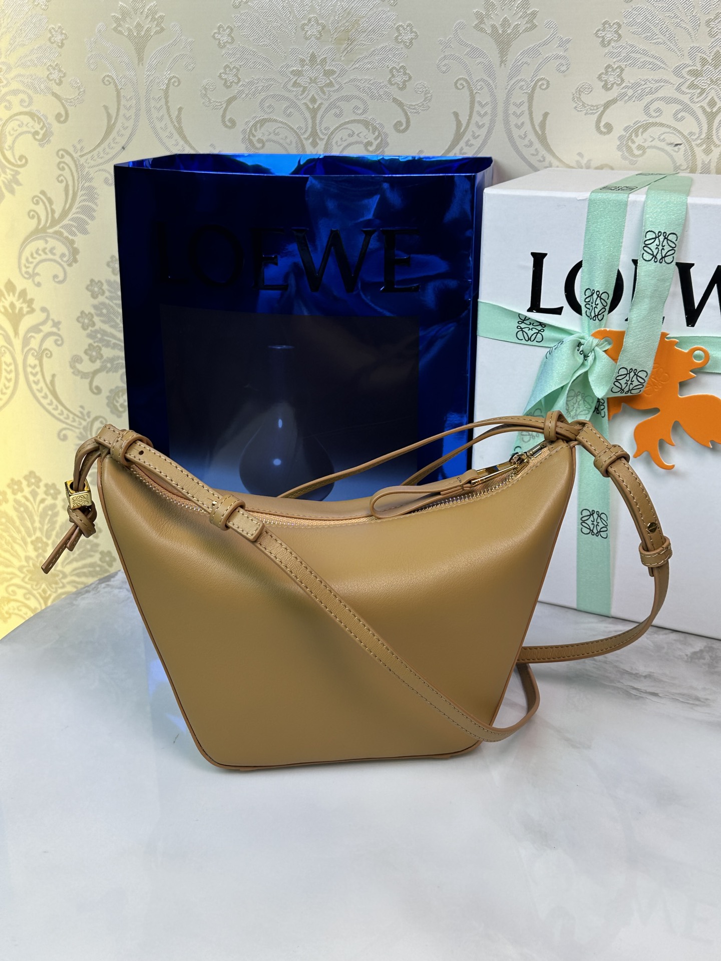 Sac LOEWE Hammock Hobo en cuir - Qualité supérieure