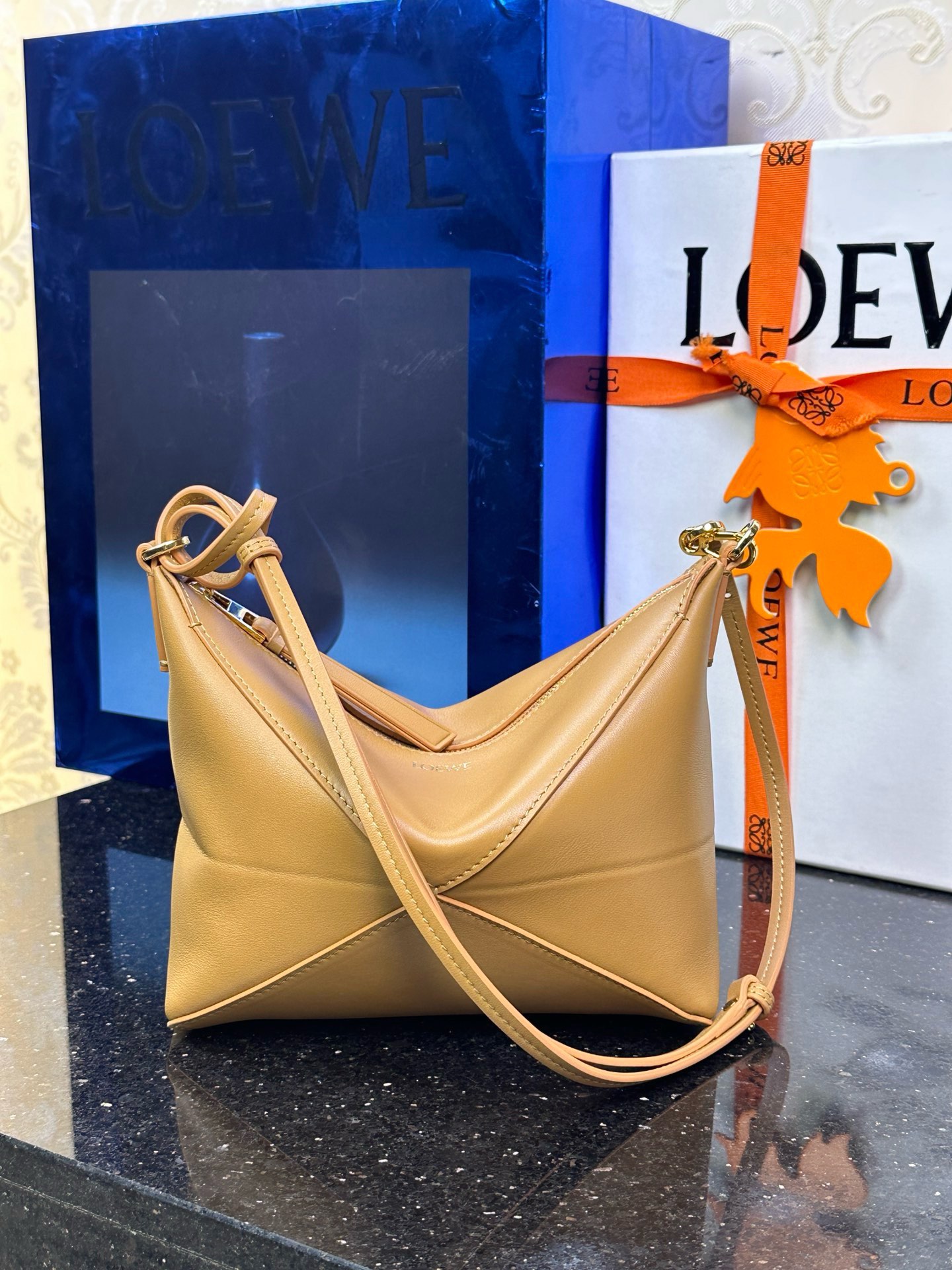 [Loewe Women