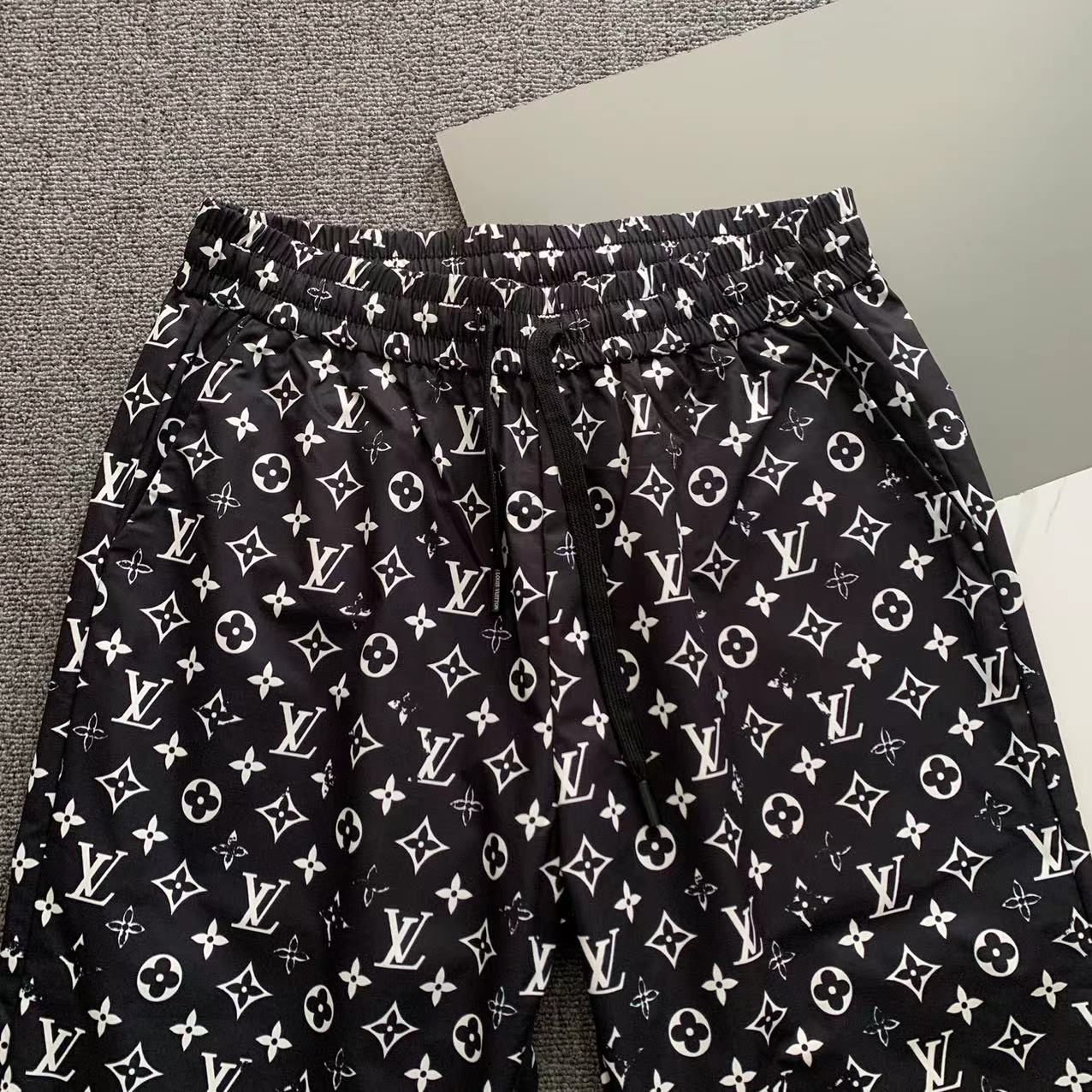  LV 驴家 2025 春夏新款 时尚休闲裤 上身舒适透气  颜色  黑色  码数M-3XL