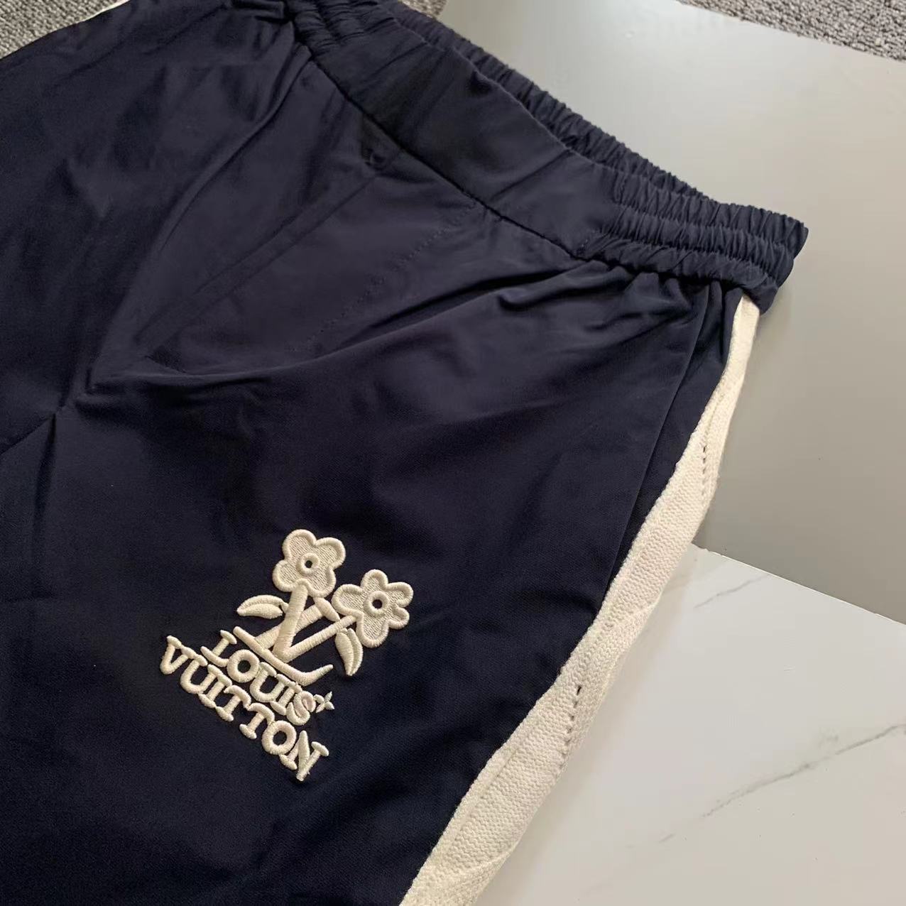  LV 驴家 2025 春夏新款 时尚休闲裤 上身舒适透气  颜色 蓝 黑  码数M-3XL
