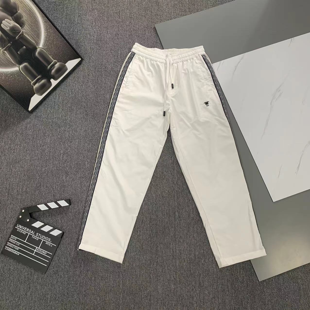  Dior 迪奥 2025 春夏新款 时尚休闲裤 上身舒适透气  颜色 白色  黑色  码数M-3XL