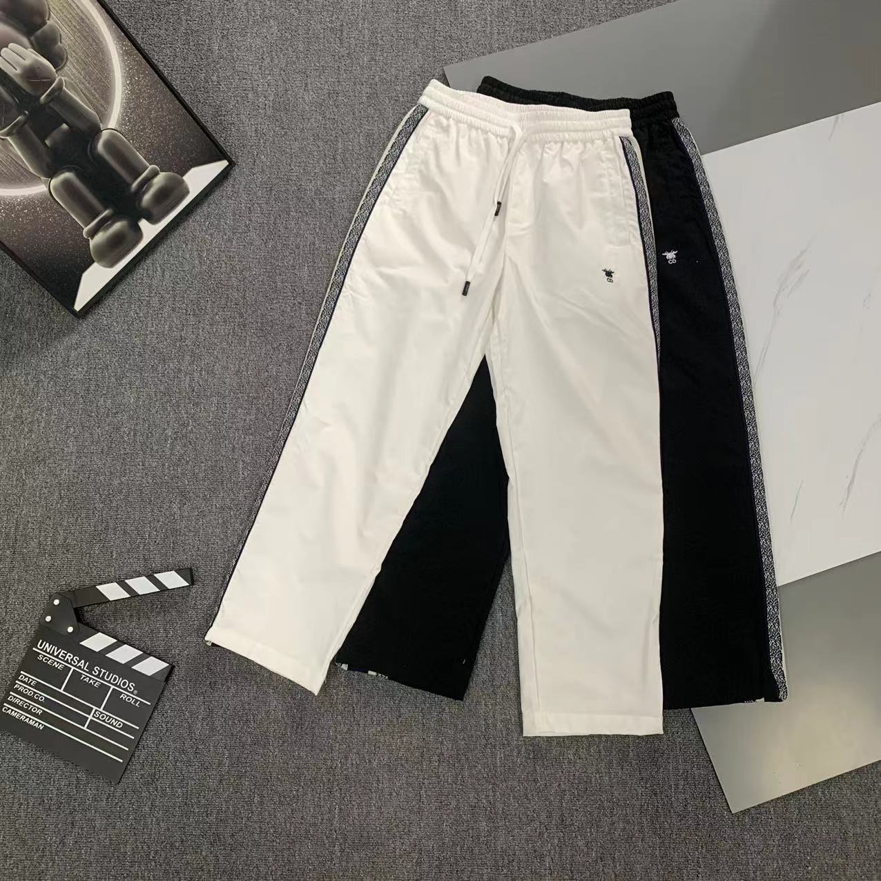  Dior 迪奥  2025 春夏新款 时尚休闲裤 上身舒适透气  颜色 白色  黑色  码数M-3XL