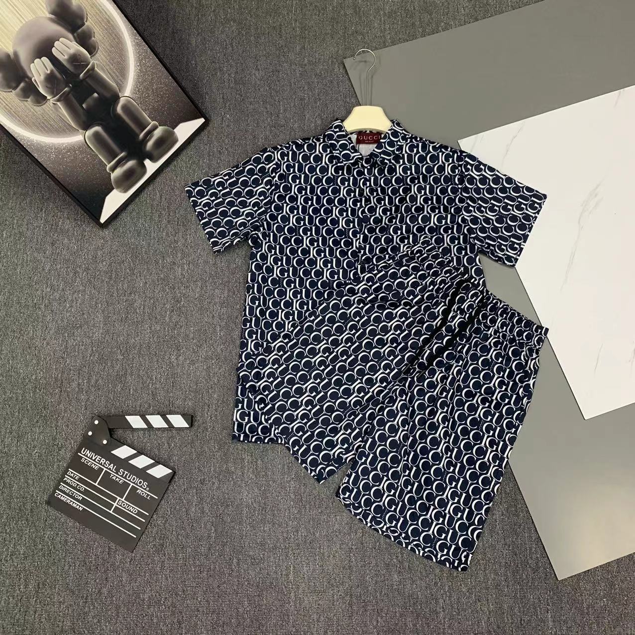  2025 夏季新款Gucci  古奇 印花翻领短袖衬衣套装，高端版本！定制面料 透气舒适度高 细节无可
