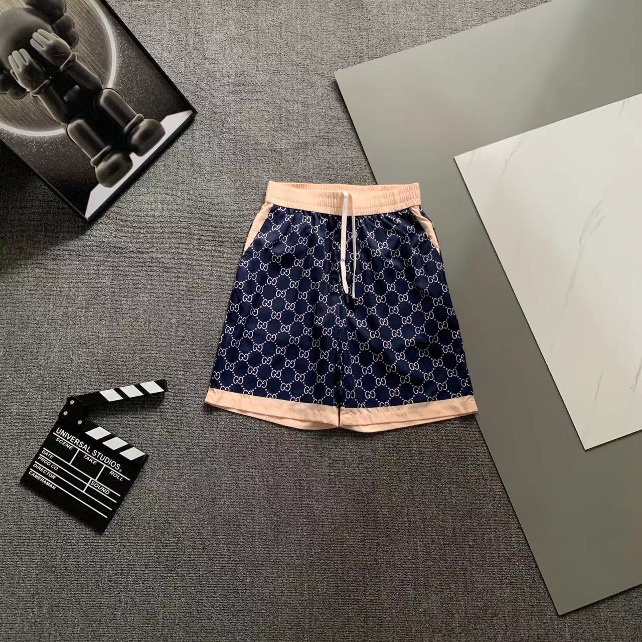  2025 夏季新款Gucci  古奇 印花翻领短袖衬衣套装，高端版本！定制面料 透气舒适度高 细节无可