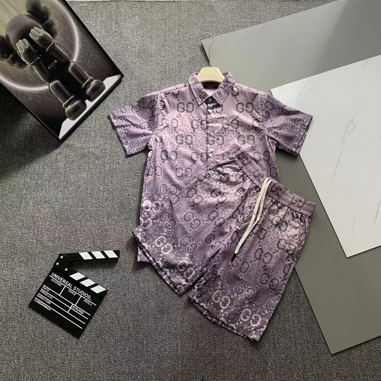  2025 夏季新款Gucci  古奇 印花翻领短袖衬衣套装，高端版本！定制面料 透气舒适度高 细节无可