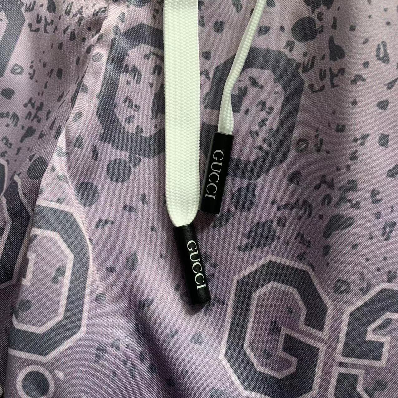  2025 夏季新款Gucci  古奇 印花翻领短袖衬衣套装，高端版本！定制面料 透气舒适度高 细节无可