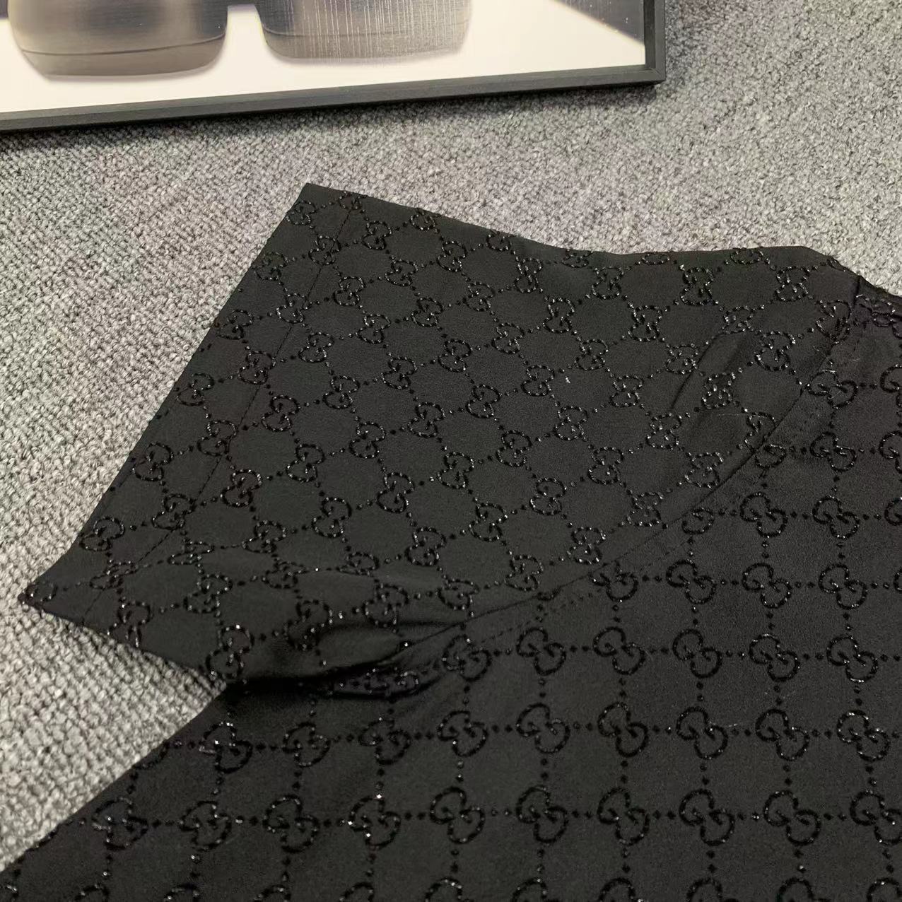  2025 夏季新款Gucci  古奇 印花翻领短袖衬衣套装，高端版本！定制面料 透气舒适度高 细节无可