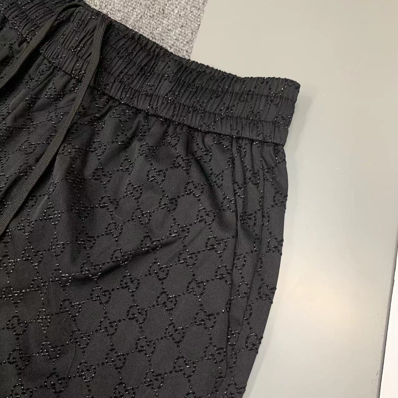  2025 夏季新款Gucci  古奇 印花翻领短袖衬衣套装，高端版本！定制面料 透气舒适度高 细节无可