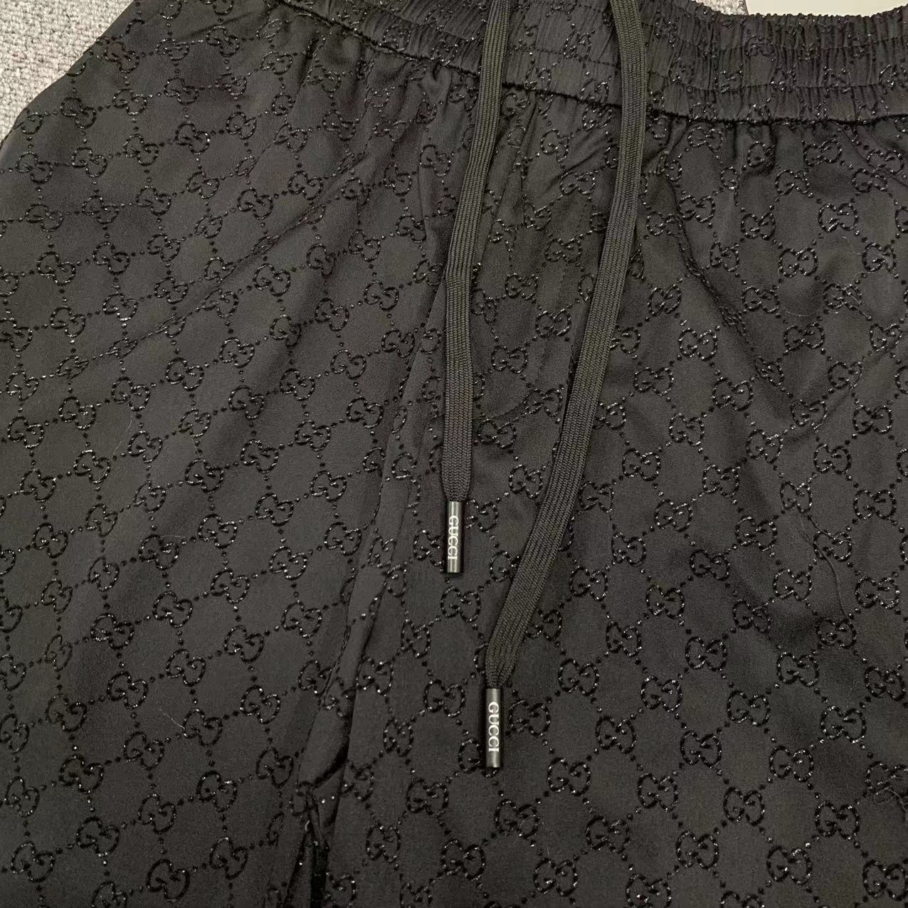  2025 夏季新款Gucci  古奇 印花翻领短袖衬衣套装，高端版本！定制面料 透气舒适度高 细节无可