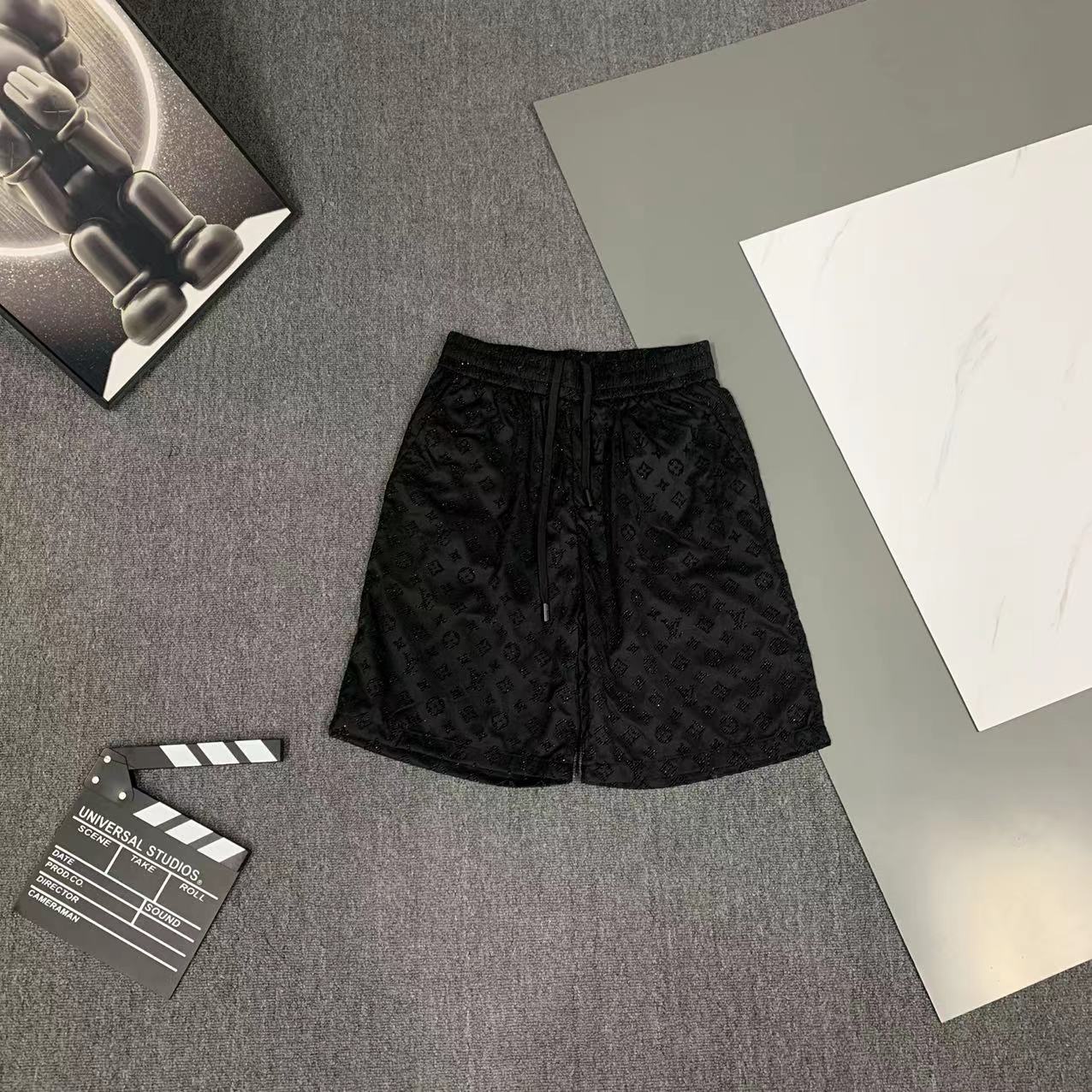  2025 夏季新款Louis 路易 印花翻领短袖衬衣套装，高端版本！定制面料 透气舒适度高 细节无可挑