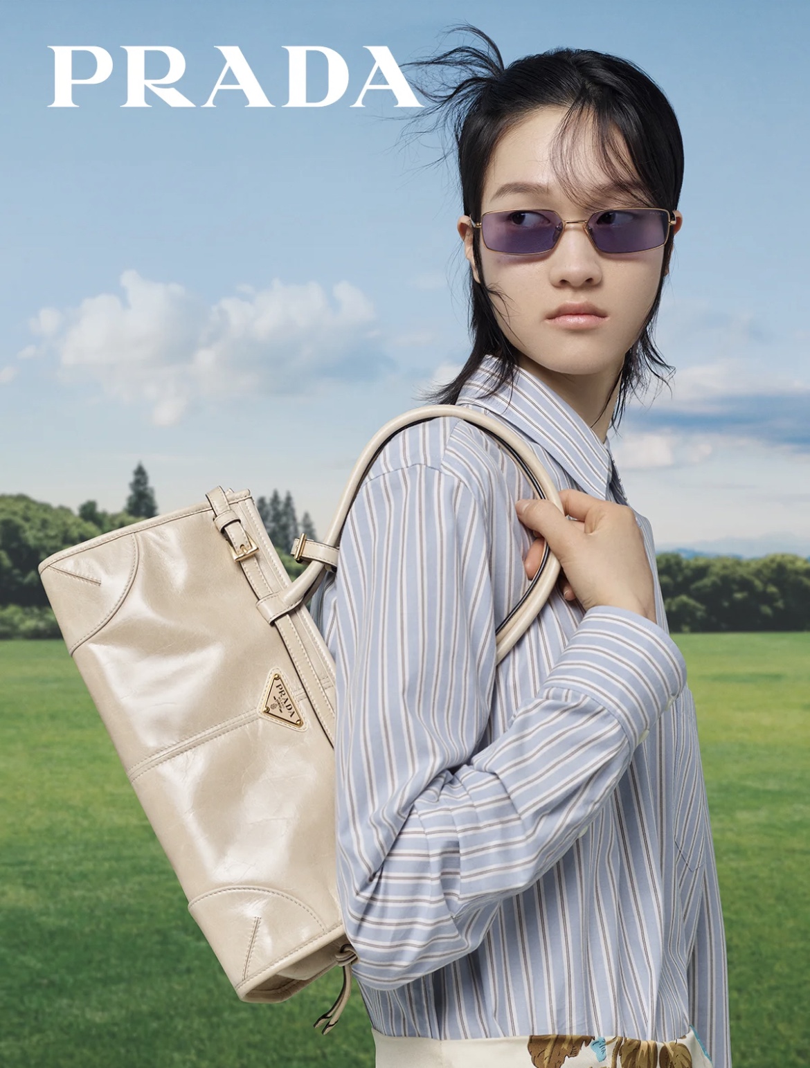 Prada Capture the heart-warming moment