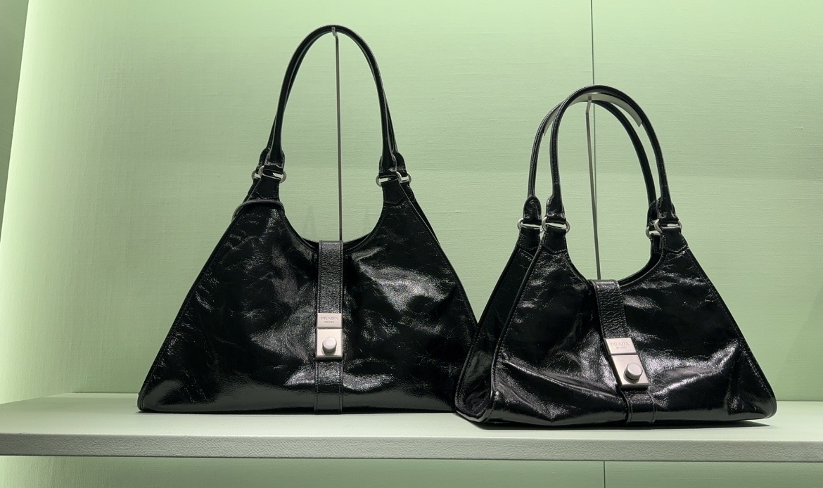 Prada Comparison chart of large and small sizes