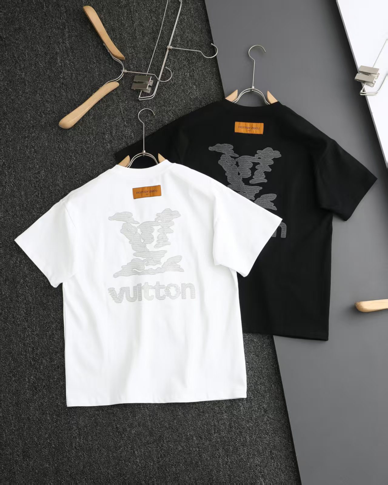 Louis Vuitton T-Shirt 04009