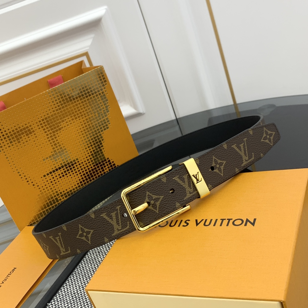 NO:763762,Damier canvas belt, calfskin lining - Bright palladium-plated brass buckle - Louis Vuitton Paris engraved on the metal belt loop - Louis Vuitton logo engraved on the buckle edge  vuitton,cowhide19860909Damier帆布腰带,小牛皮内衬 - 明亮镀钯黄铜搭扣 - 金属皮带圈上刻有路易威登巴黎英文字样 - 搭扣边缘雕刻路易威登标志 网站中的信息可能存在技术失准、色差、尺码误差或因产品改良,生产批次等因素造成的细节误差,网站展示的产品图片可能与实际外观不一致.如有相关问题,请致电顾客服务中心.宽度3.5cm包装,皮带,louis vuitton,cowhide,Belt