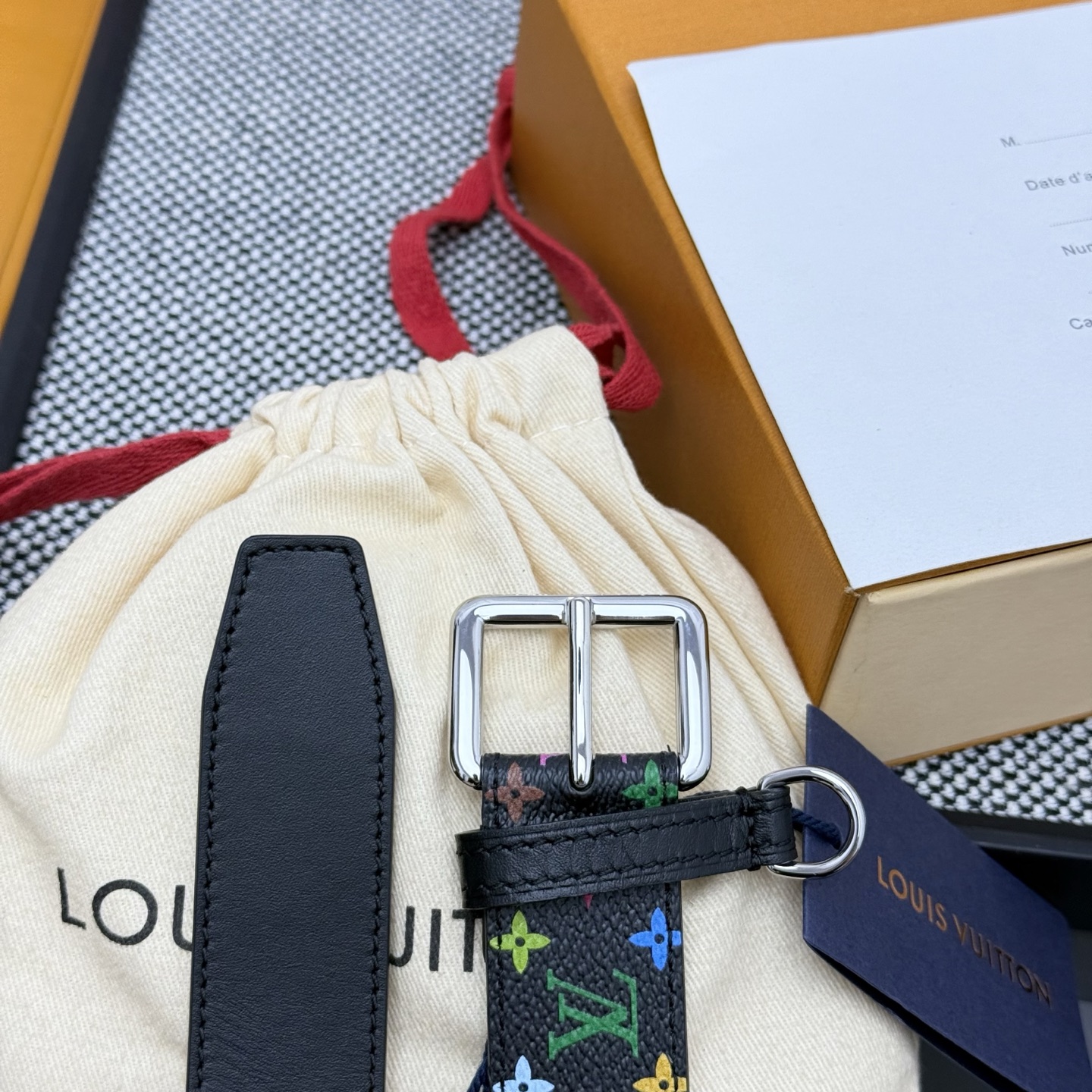 Louis Vuitton LV新款 村上隆三彩 Monogram图案焕新演绎 多彩配色碰撞出 火花 金属扣头闪耀夺目