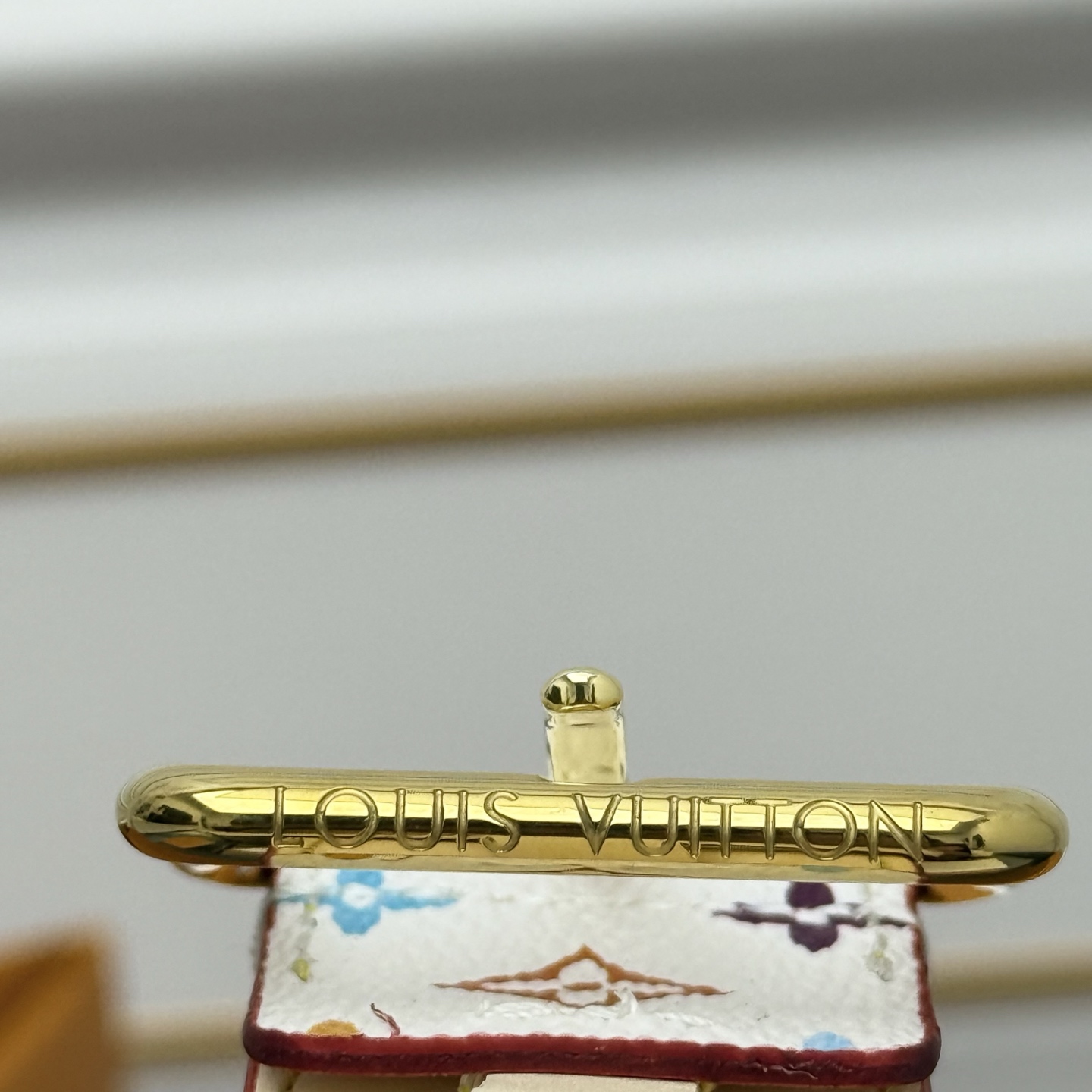 Louis Vuitton LV新款 村上隆三彩 Monogram图案焕新演绎 多彩配色碰撞出 火花 金属扣头闪耀夺目