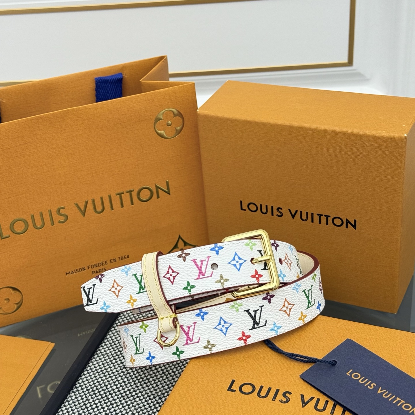 Louis Vuitton LV新款 村上隆三彩 Monogram图案焕新演绎 多彩配色碰撞出 火花 金属扣头闪耀夺目