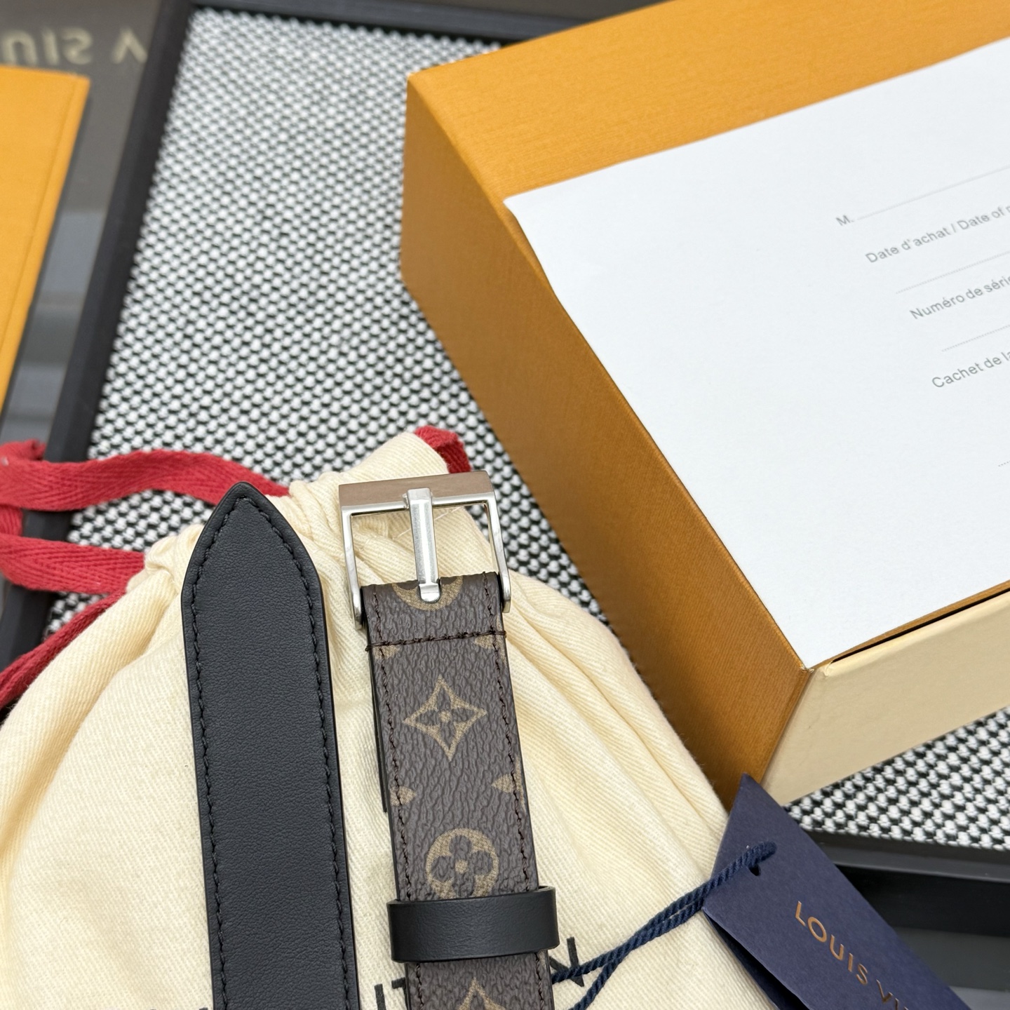 [LV Belts]