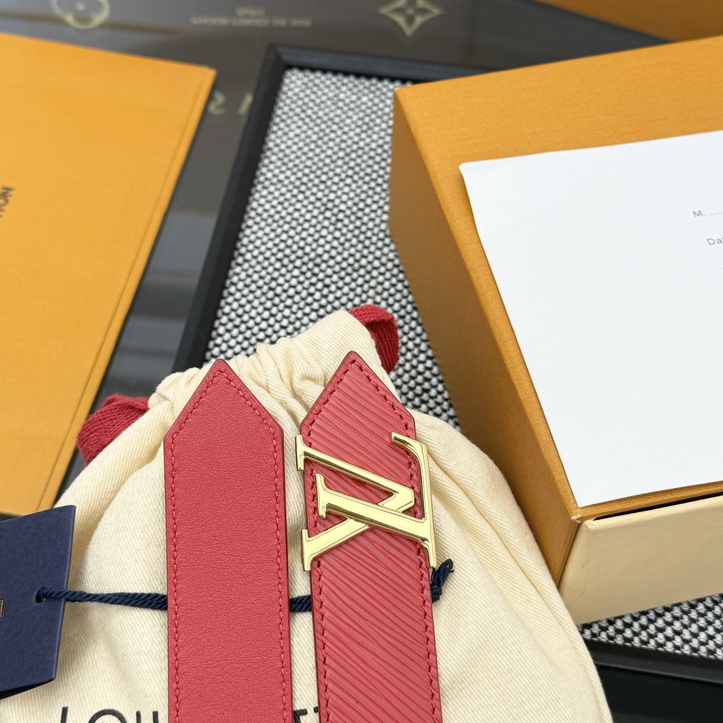 [LV Belts]3.0cm This Pretty LV double-sided belt embodies Louis Vuitton