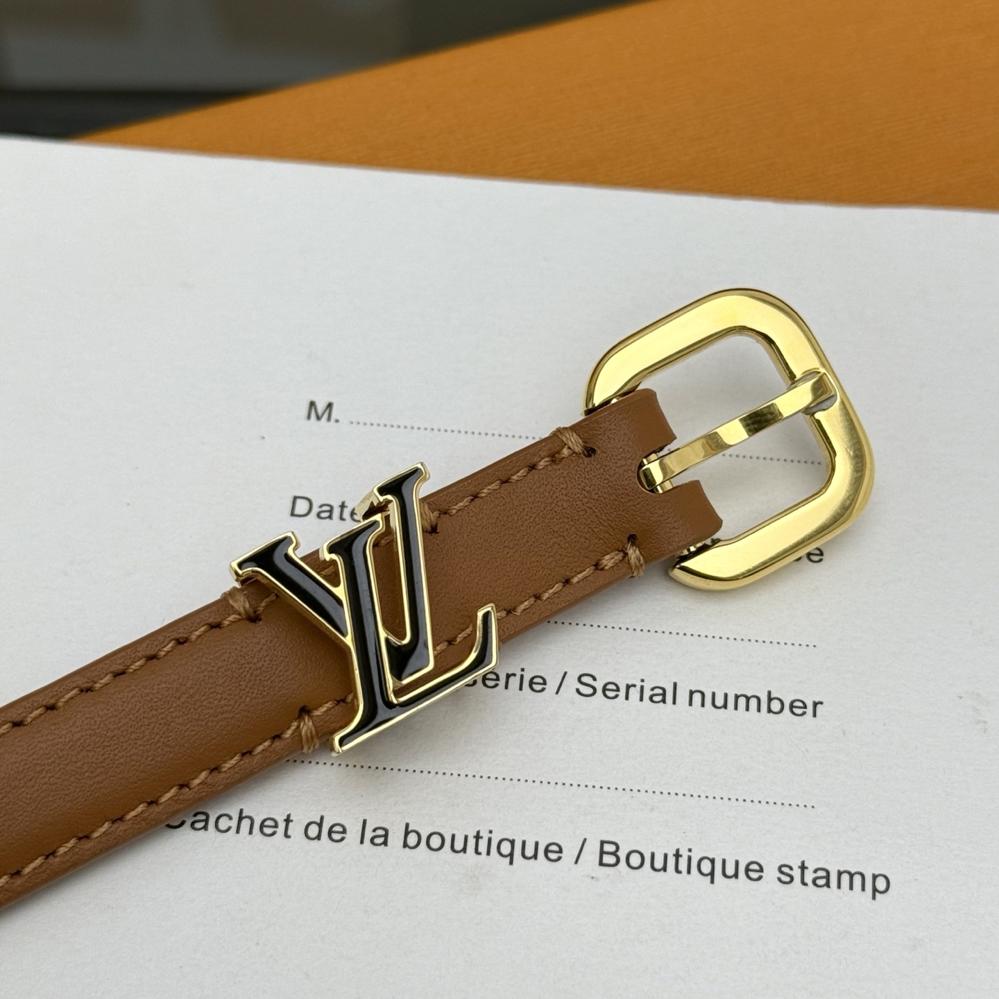 Louis Vuitton 1.5cm V Darling Belt: Smooth Leather & Monogram Canvas 6 i1754238529553 3023 0 4