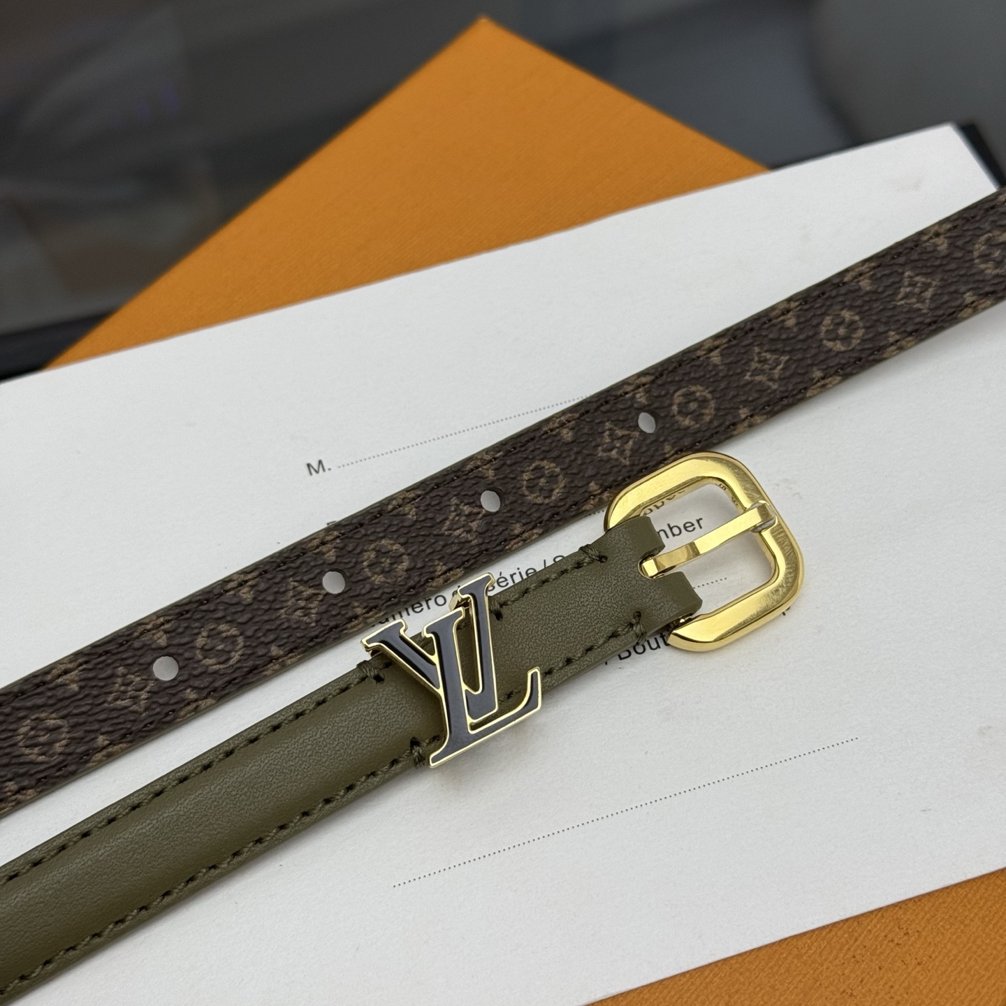 Louis Vuitton V Darling 1.5cm Women's Belt in Smooth Leather & Monogram Canvas 24 i1754238604431 3115 0 7