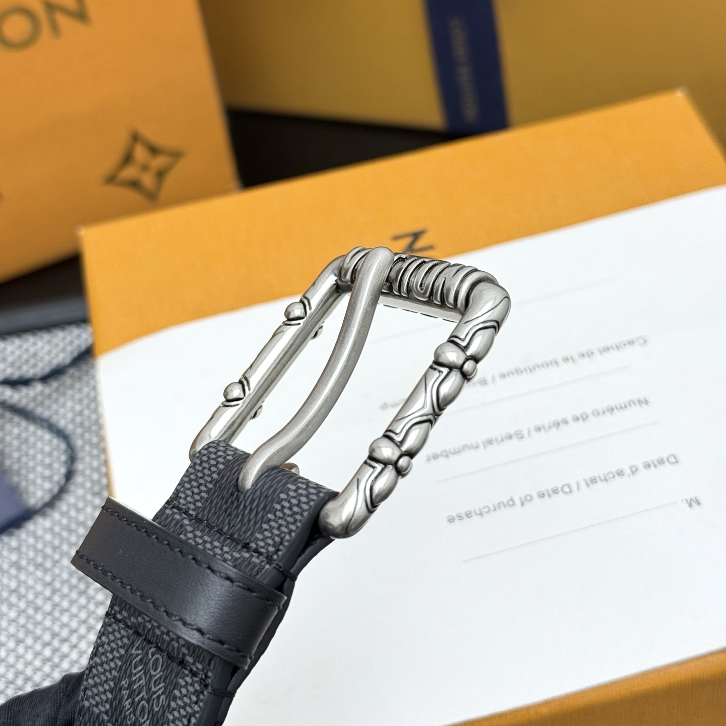 Louis Vuitton 代购级 LV Monogram Surplus 腰带以青春视角重释品牌传承