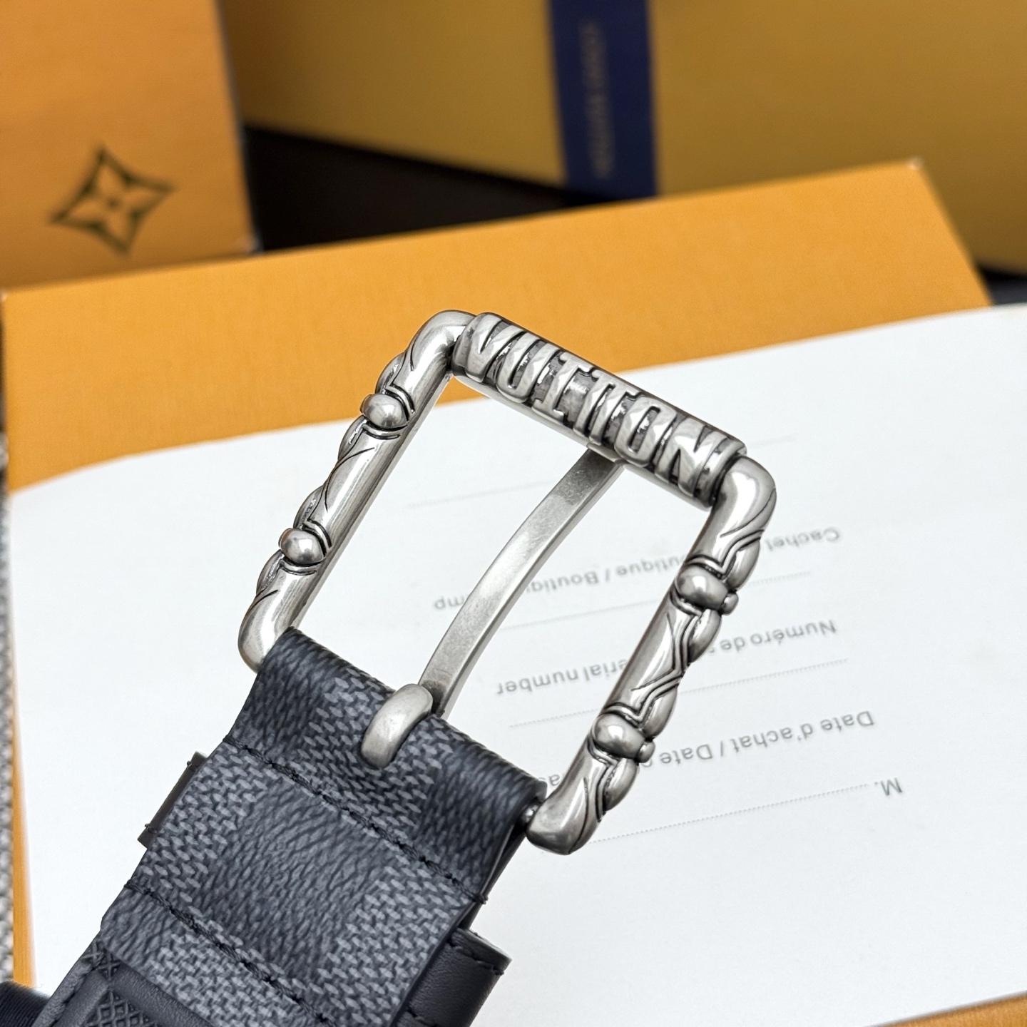 Louis Vuitton 代购级 LV Monogram Surplus 腰带以青春视角重释品牌传承