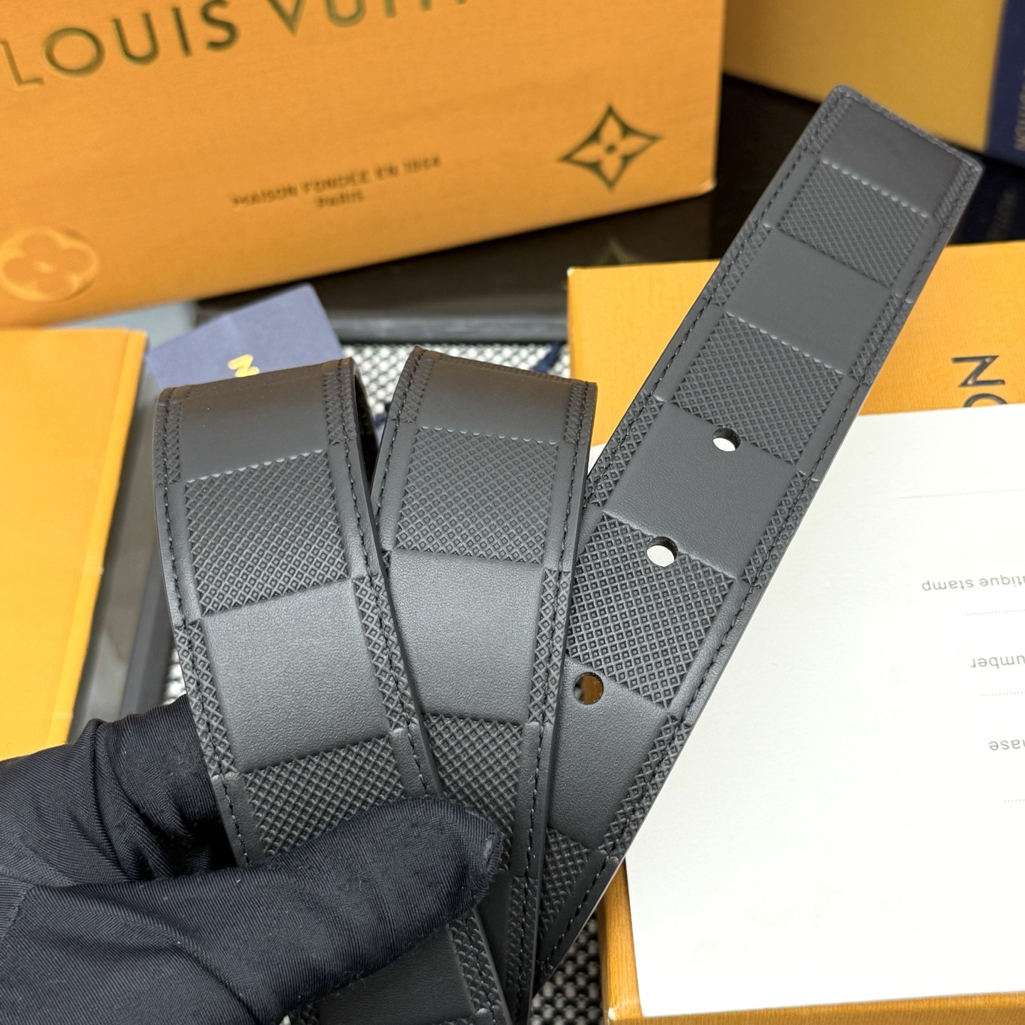 Louis Vuitton 代购级 LV Monogram Surplus 腰带以青春视角重释品牌传承