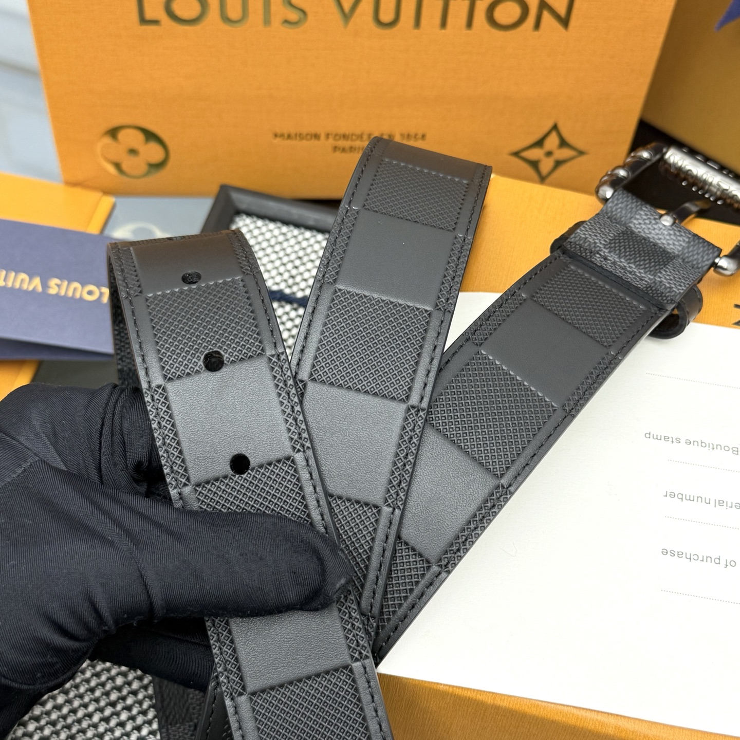 Louis Vuitton 代购级 LV Monogram Surplus 腰带以青春视角重释品牌传承