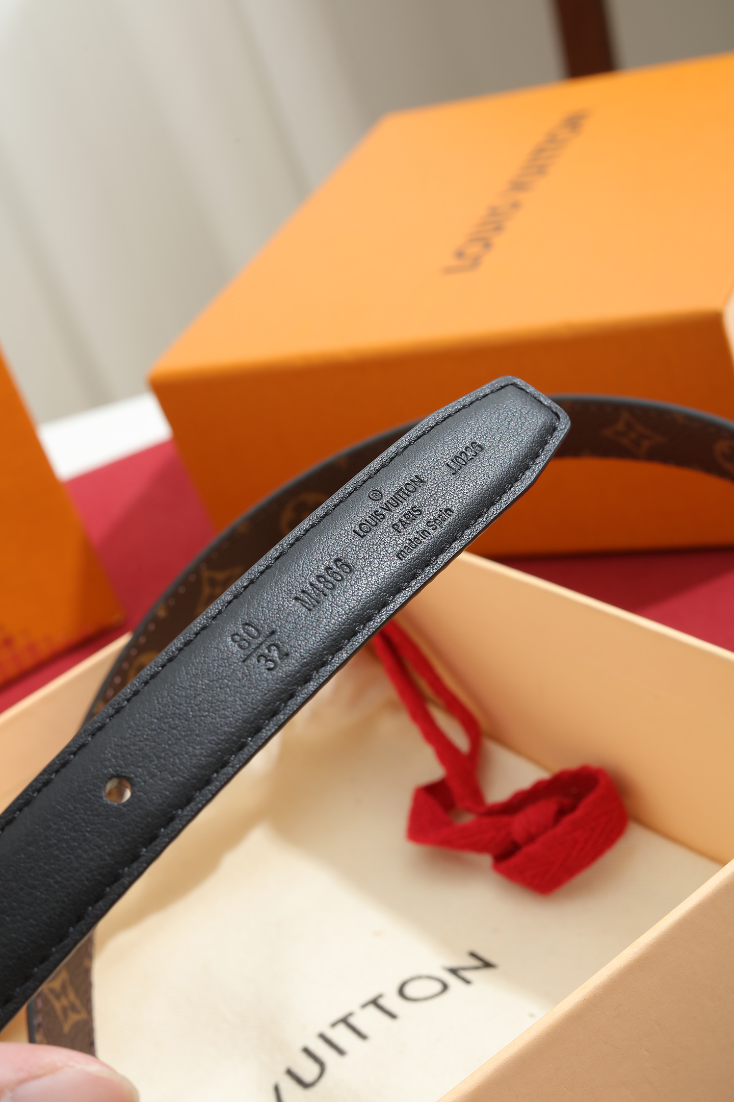 Louis Vuitton Women Thin Leather Belt Multi-Style 