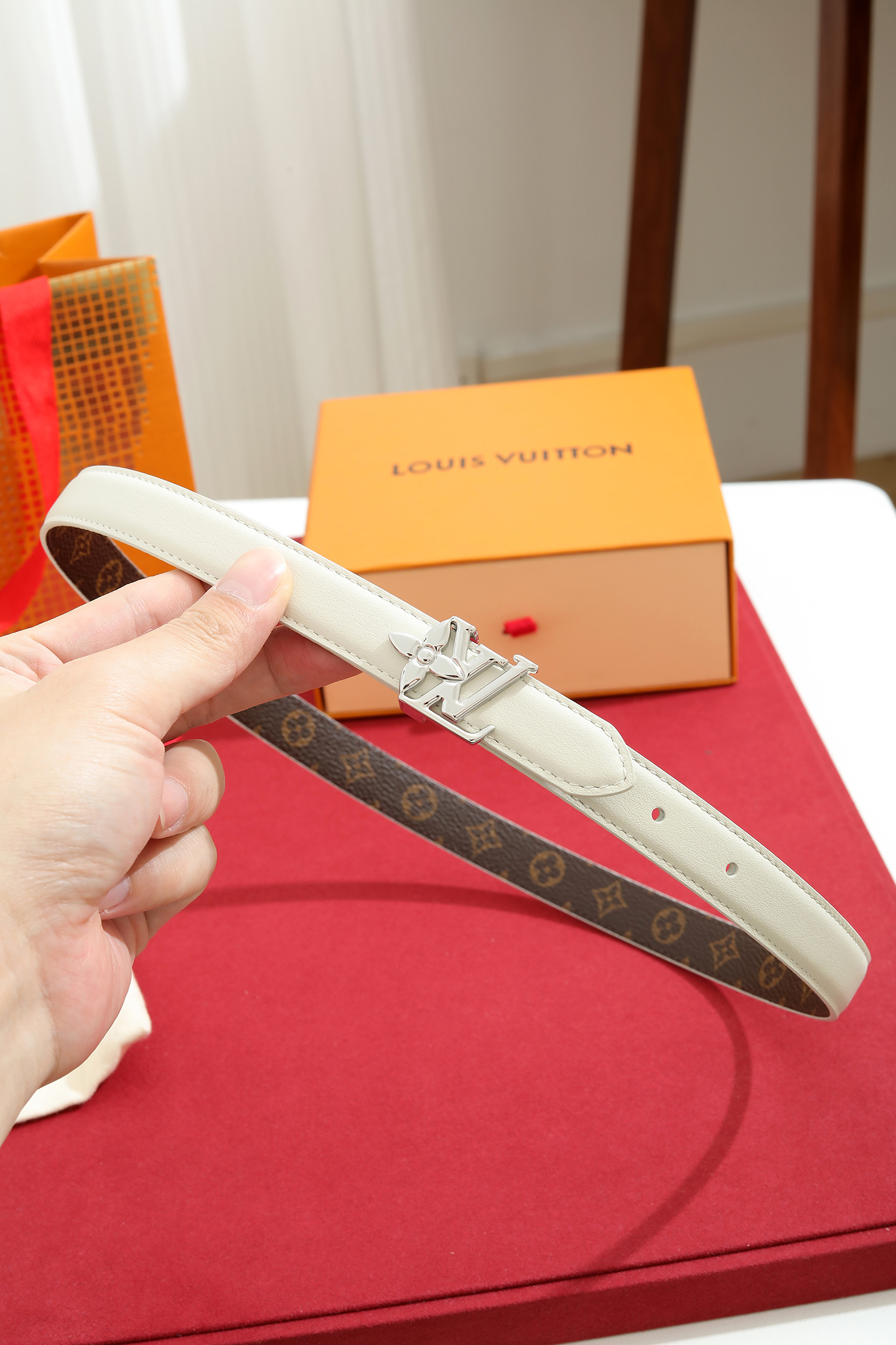 Louis Vuitton Women Thin Leather Belt Multi-Style 