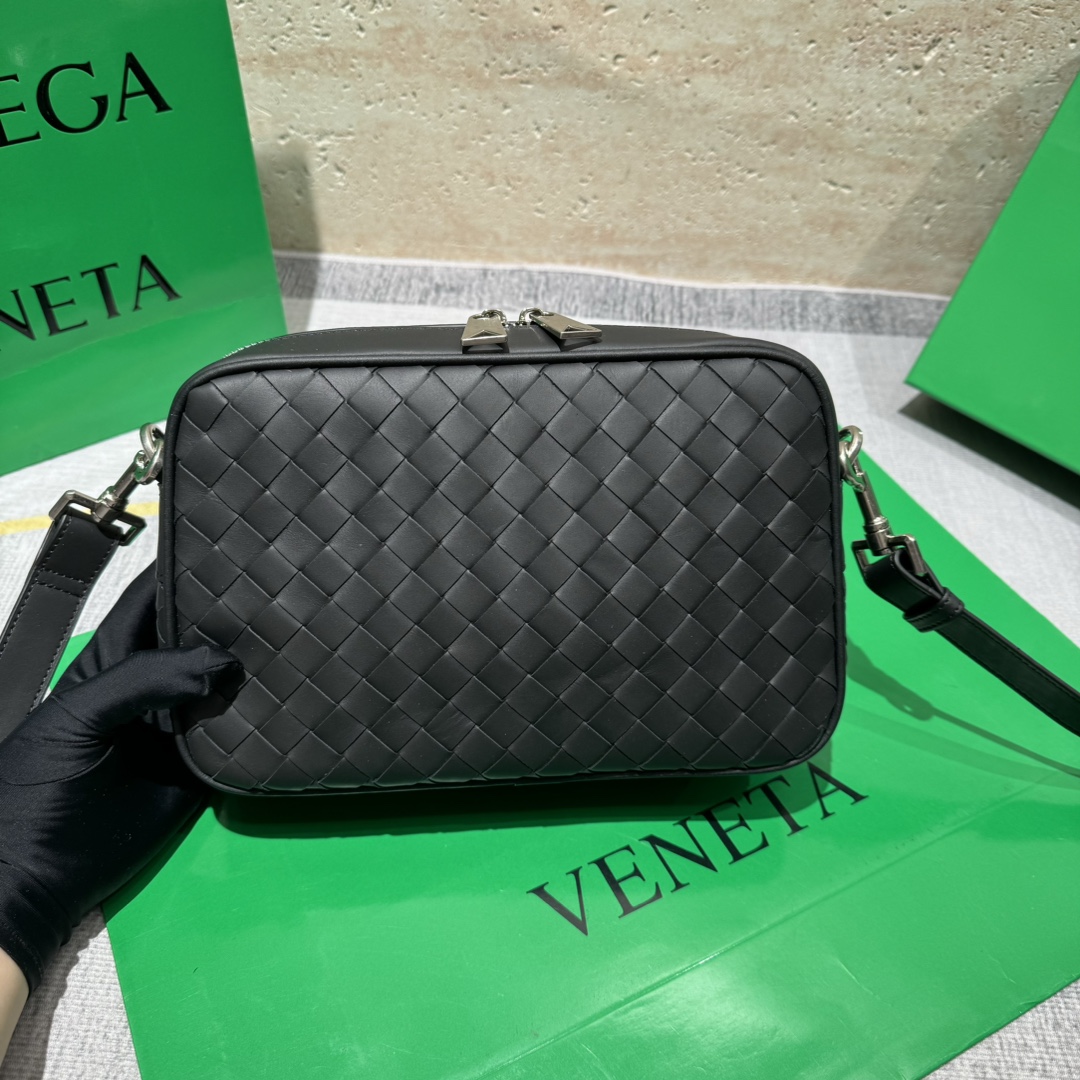 Bottega Veneta Luxury Handbag Collection 2