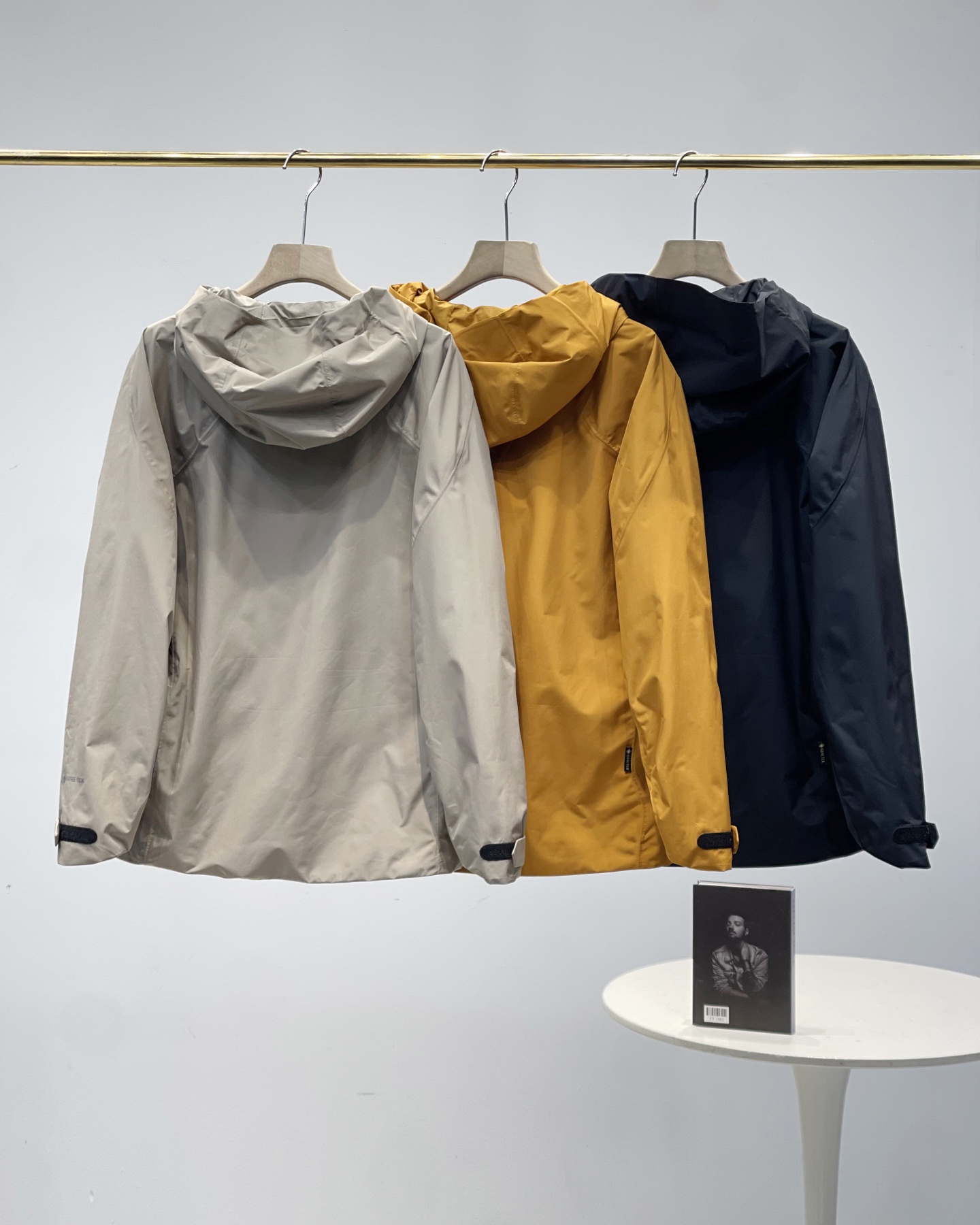 Kolon Sport Chaqueta Softshell con Capucha y Diseño Versátil para Hombre 3 i1743257517643 2712 0 1