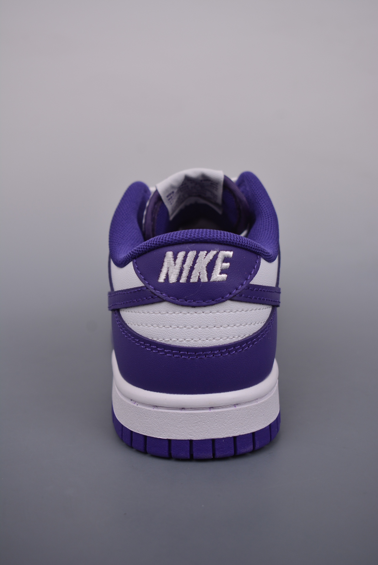 💰180真标💰260公司级💰360纯原版
NK SB Dunk Low
性价比天花板 尝鲜先行版
原装头层材料 独家版型蒸餾加工
帶來的是更好的视觉和脚感体验
大厂纯原品质出货 清洁度 电绣工艺 皮料切割干净无任何毛边 细节完美
官方货号:DD1391 104HS
尺码:35.5 36 36.5 37.5 38 38.5 39 40 40.5 41 42 42.5 43 44 44.5 45 46