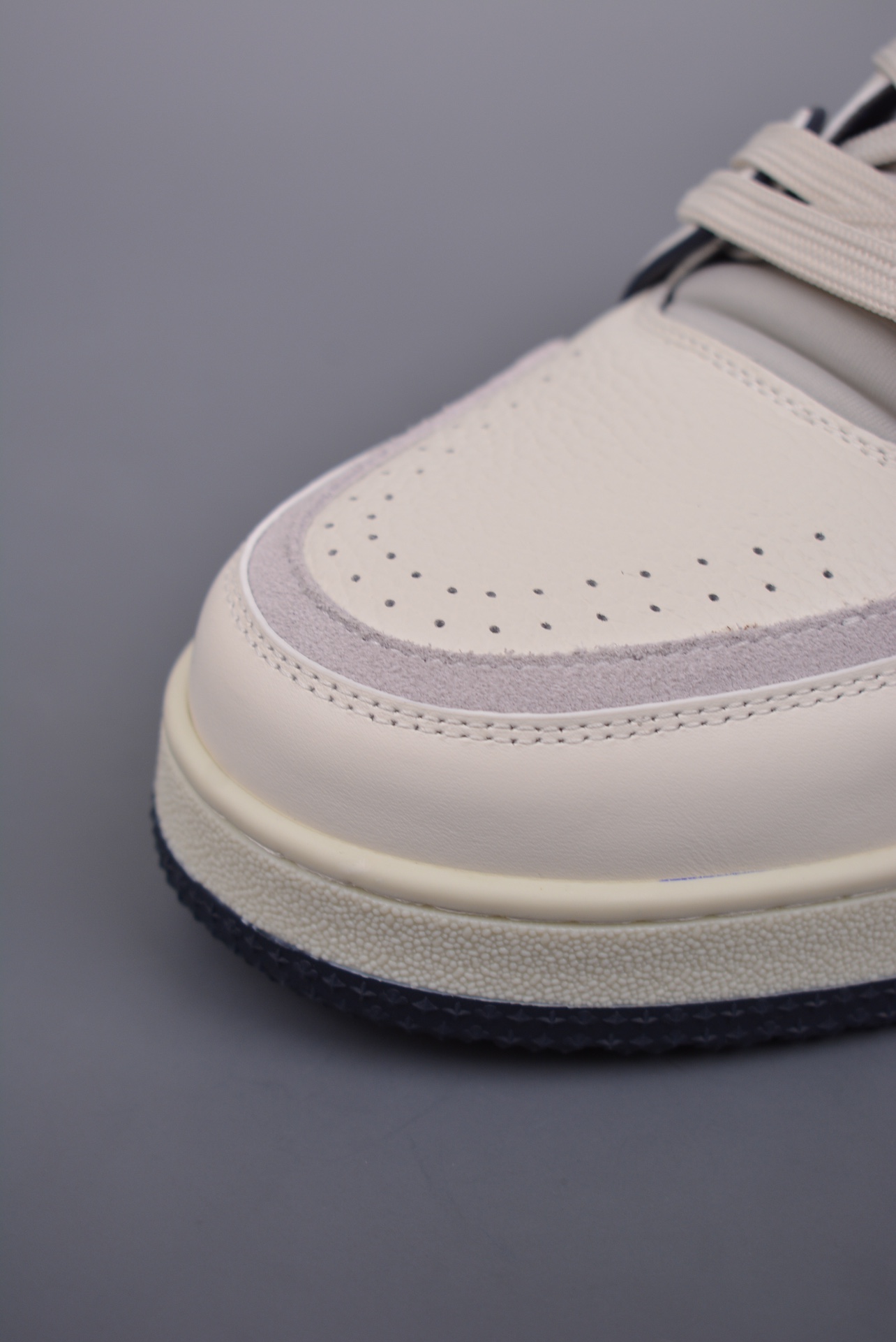 700 天花板级别 LOUIS VUITTON Trainer LV 路易威登