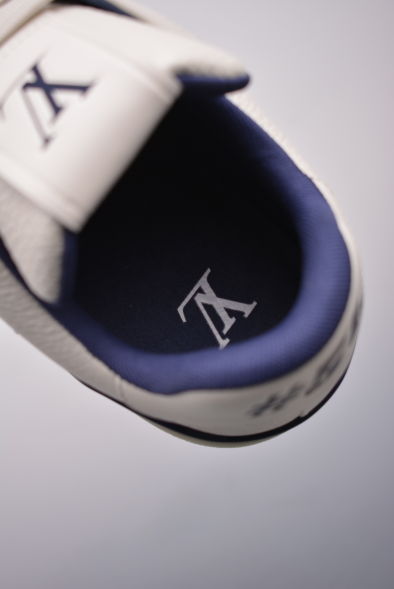700 天花板级别 LOUIS VUITTON Trainer LV 路易威登