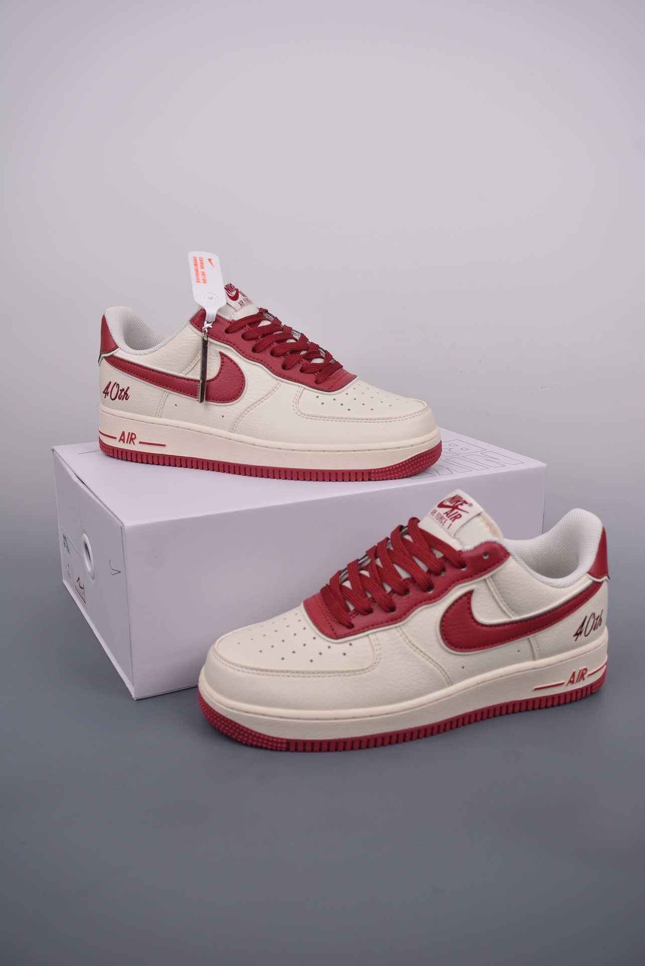 💰260 纯原版 可退换
NK Air Force 1 Low 米酒红BY YOU
原楦头原纸板 打造纯正空军版型
专注外贸渠道 全掌内置蜂窝气垫
原盒配件 原厂中底钢印、拉帮完美
官方货号:CW2288 111K
Size:36 36.5 37.5 38 38.5 39 40 40.5 41 42 42.5 43 44 45