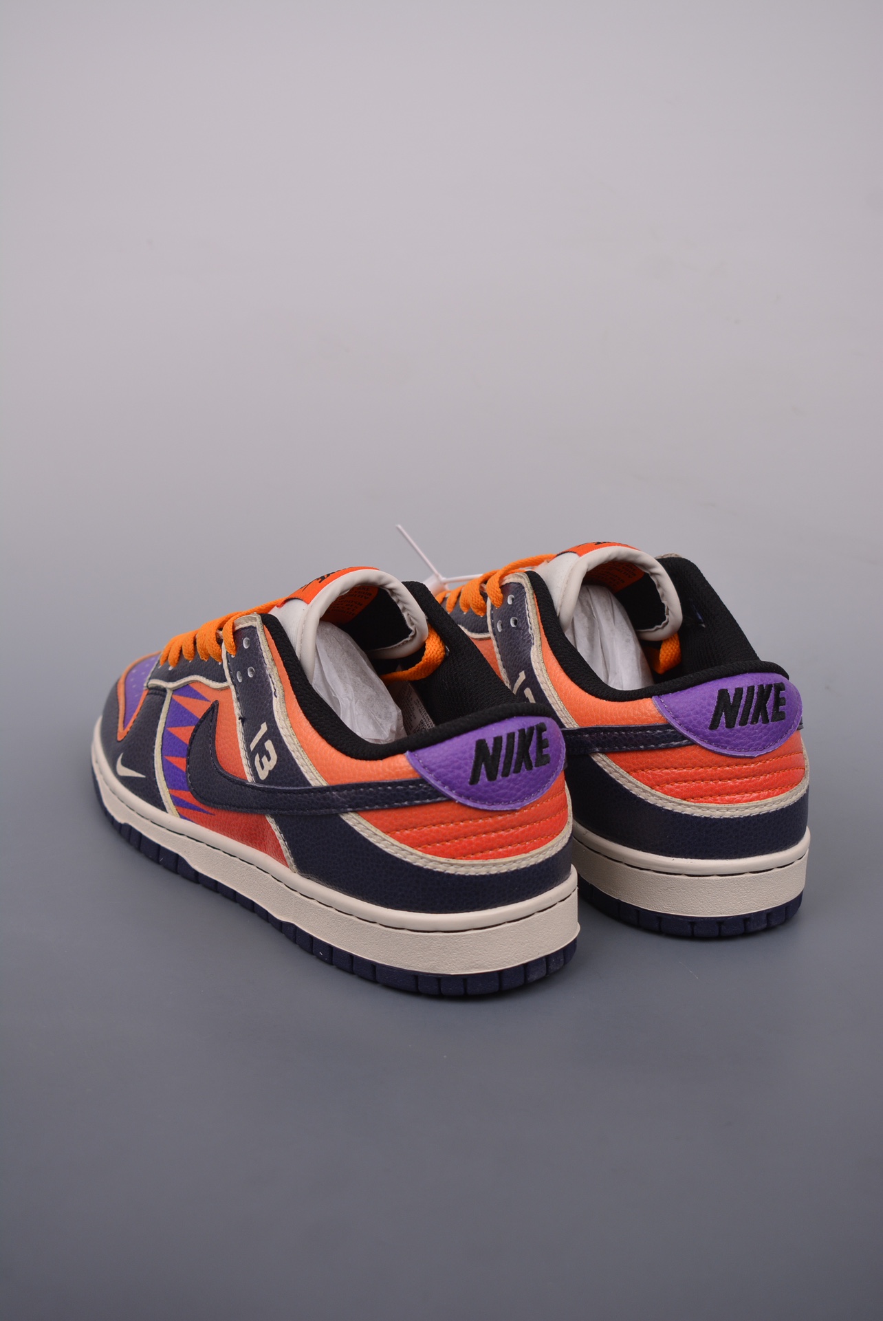 💰180真标💰260公司级💰360纯原版
NK SB Dunk Low 
性价比天花板 尝鲜先行版
原装头层材料 独家版型蒸餾加工
帶來的是更好的视觉和脚感体验
大厂纯原品质出货 清洁度 电绣工艺 皮料切割干净无任何毛边 细节完美 
官方货号：DD1391 116K
尺码: 36 37.5 38 39 40 41 42 43 44 45