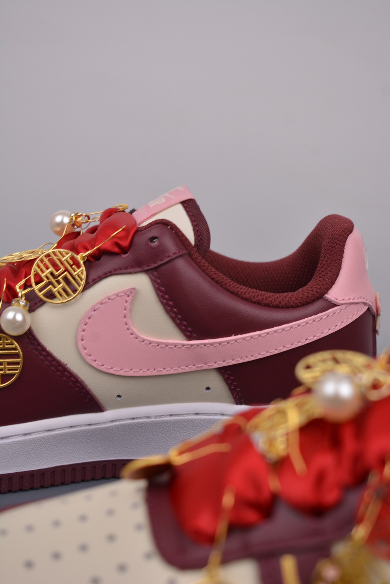 NikeAirForce1Low龙凤呈祥龙年限定解构鞋带原楦头原纸板打造纯正空军版型专注外贸渠道全掌内置