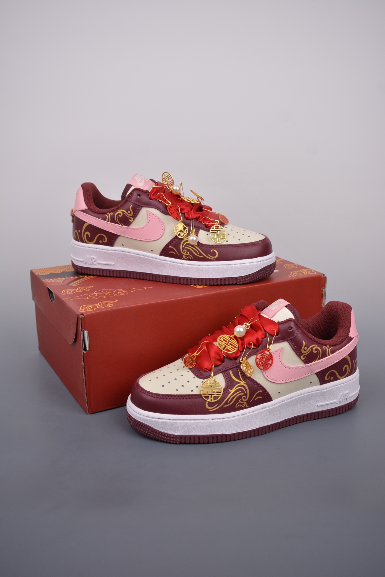 NikeAirForce1Low龙凤呈祥龙年限定解构鞋带原楦头原纸板打造纯正空军版型专注外贸渠道全掌内置