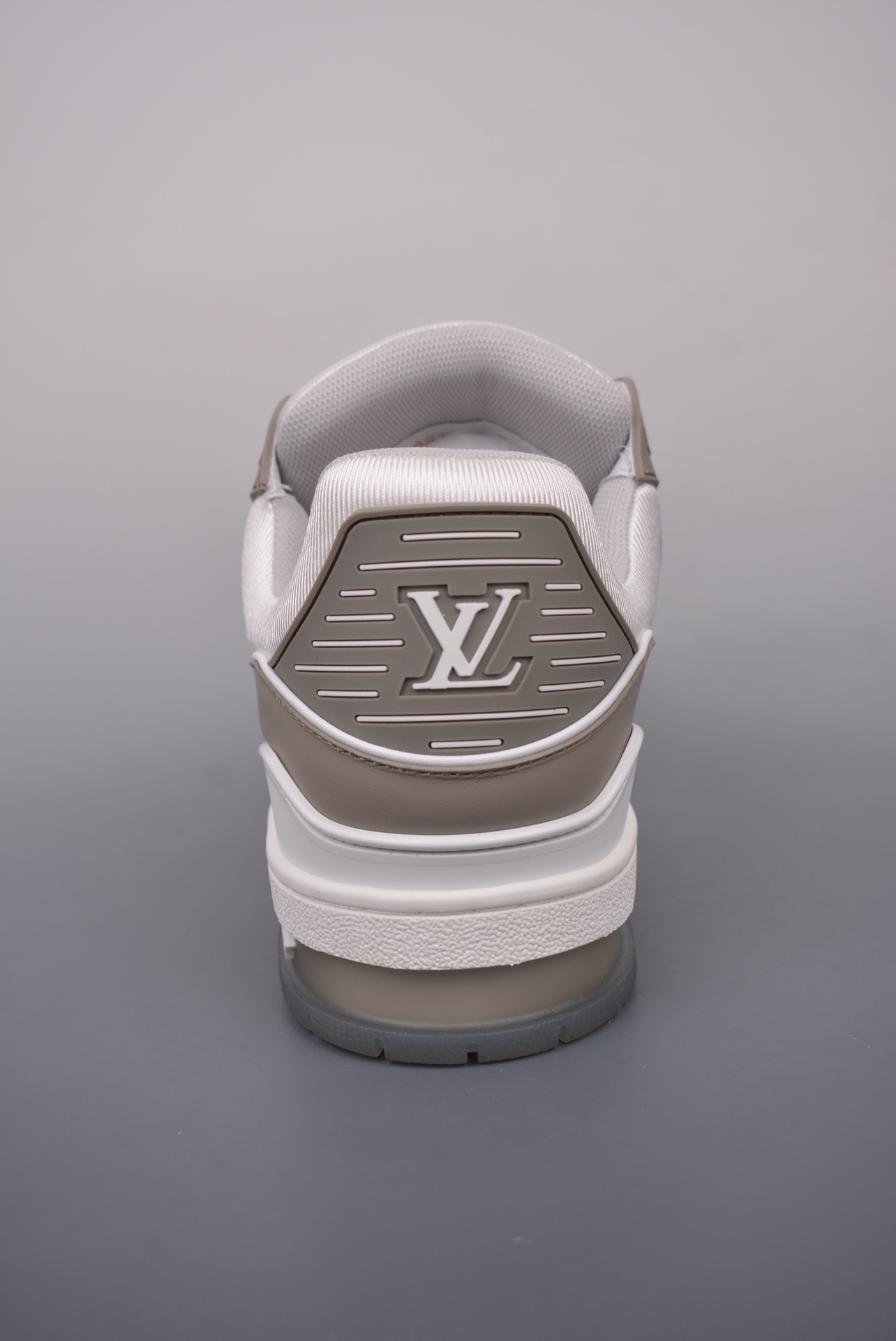 2021s LV Trainer 限定联名 最新配色国内限定无售 原版购入历时近两个月开发打造 经典多拼色超好看