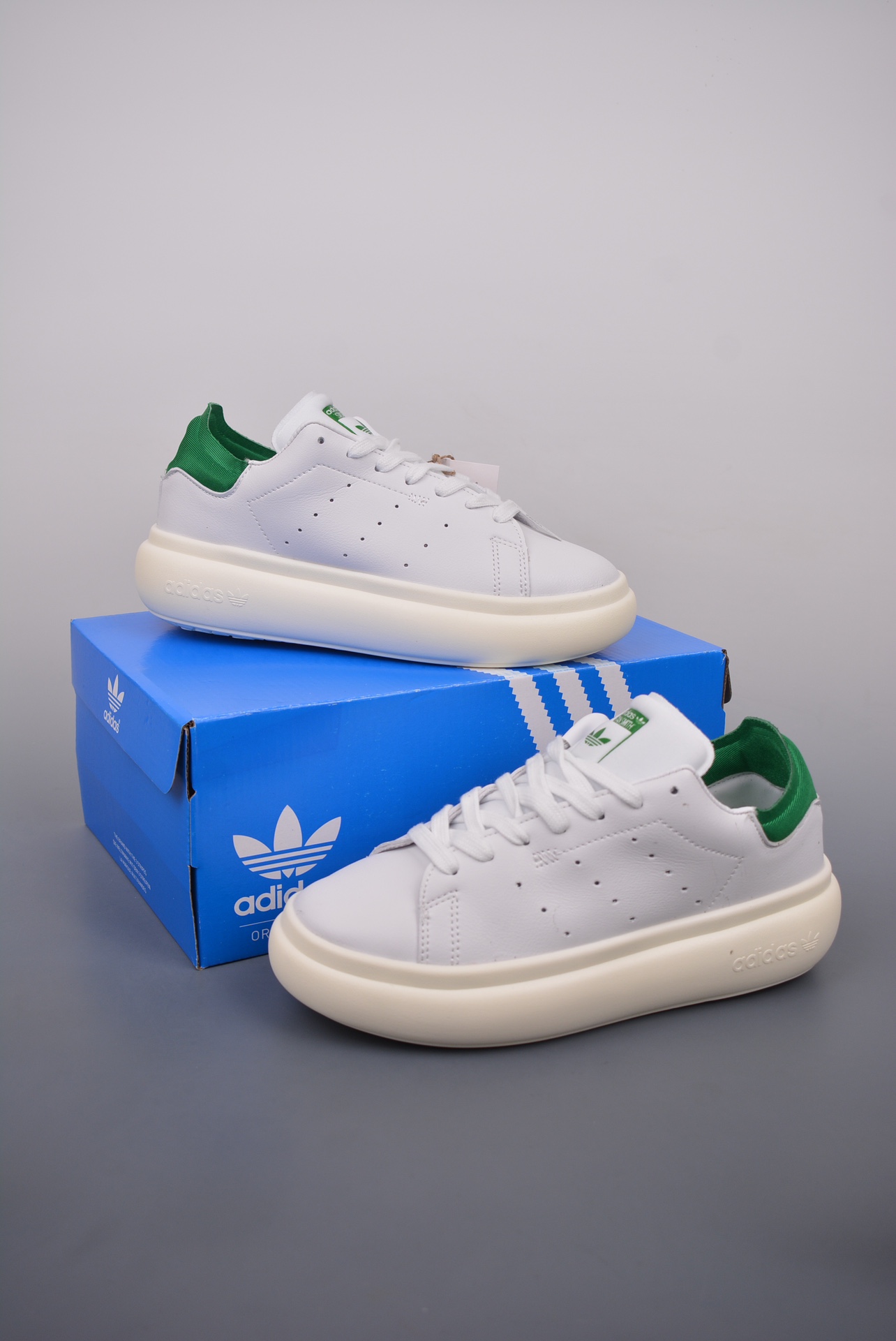 AdidasOriginalsStanSmithPF史密斯面包版系列松糕经典厚底板鞋此次全新鞋型选择Or