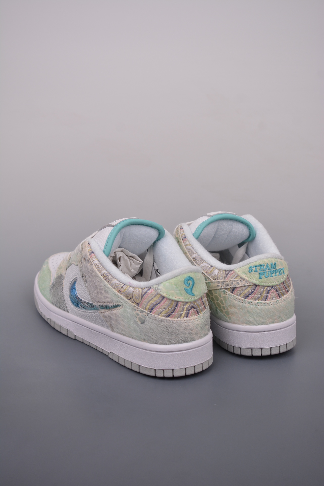 320 SB Dunk Low 龙族三太子 敖丙 DV0831-101