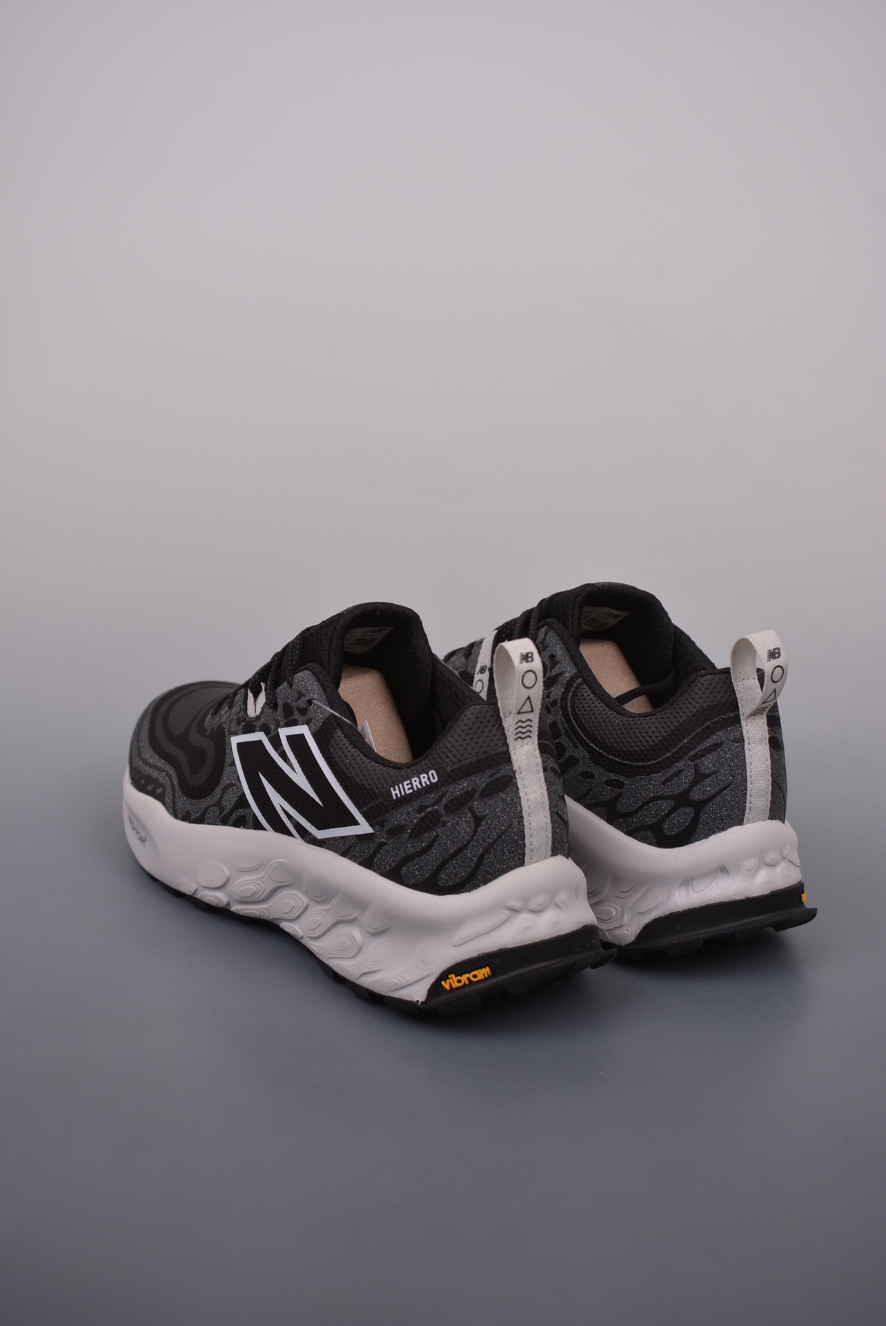 210 New Balance NB FuelCell  Supercomp NB FuelCell跑步鞋 MTH1ERK8MK