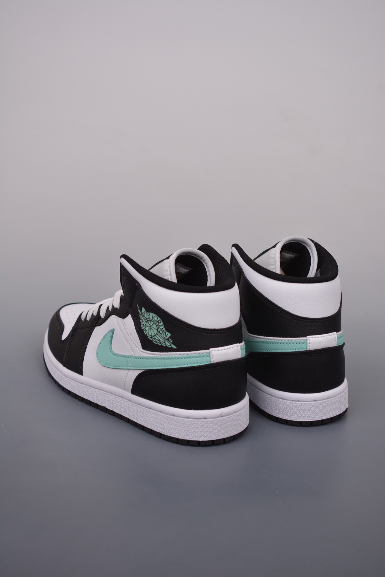 240 Air Jordan 1 Mid 蒂芙尼 DQ8426-103