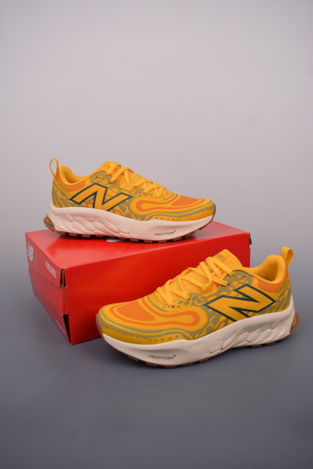 210 New Balance NB FuelCell  Supercomp NB FuelCell跑步鞋 MTH1ERMK