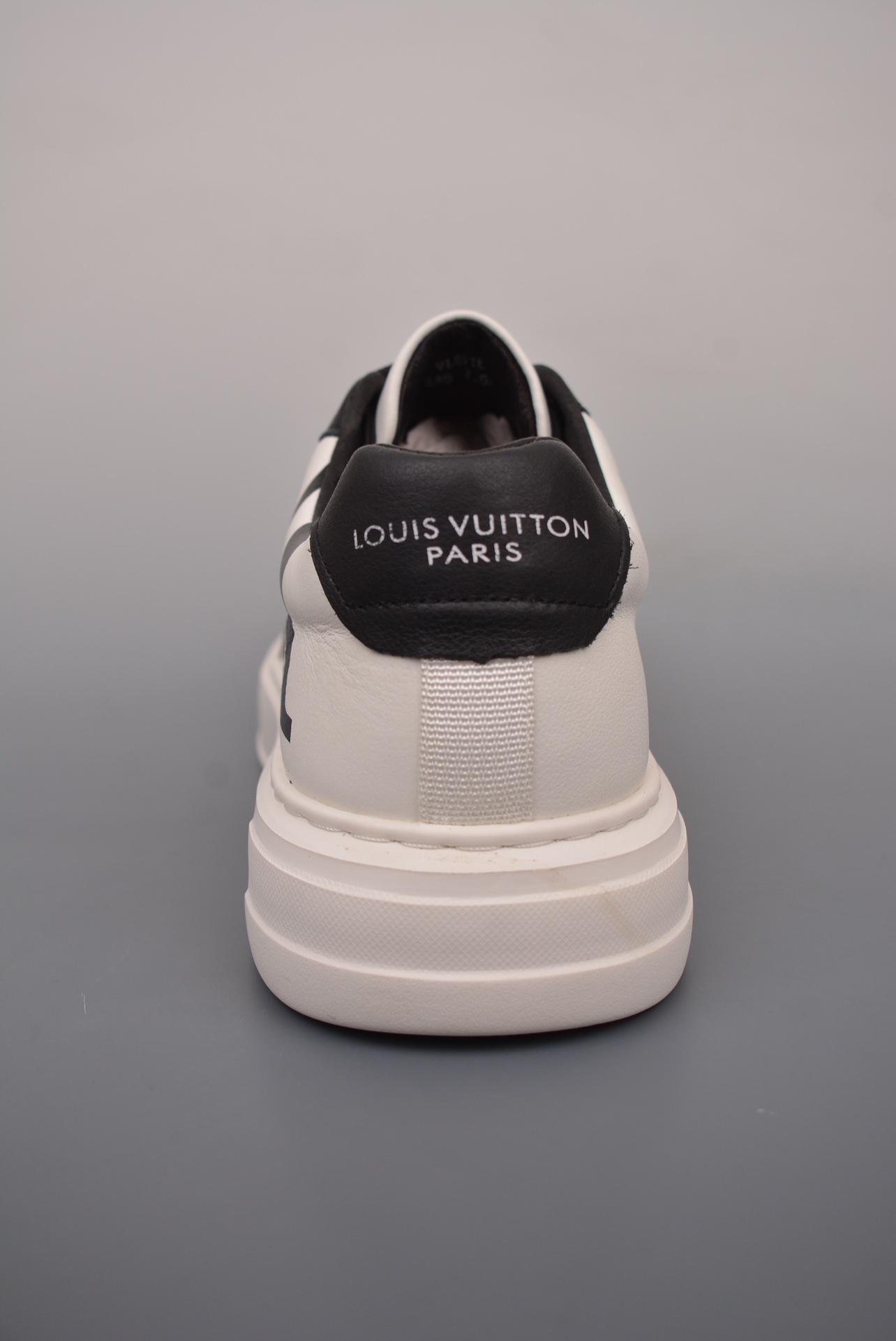 LV路易威登Louis vuitton Trainer Sneaker Low 休闲运动文化百搭篮球板鞋